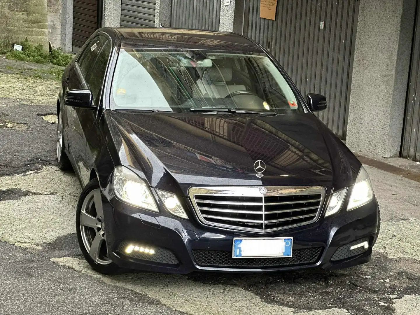 Mercedes-Benz E 250 CDI DPF BlueEFFICIENCY Automatik Avantgarde - 1