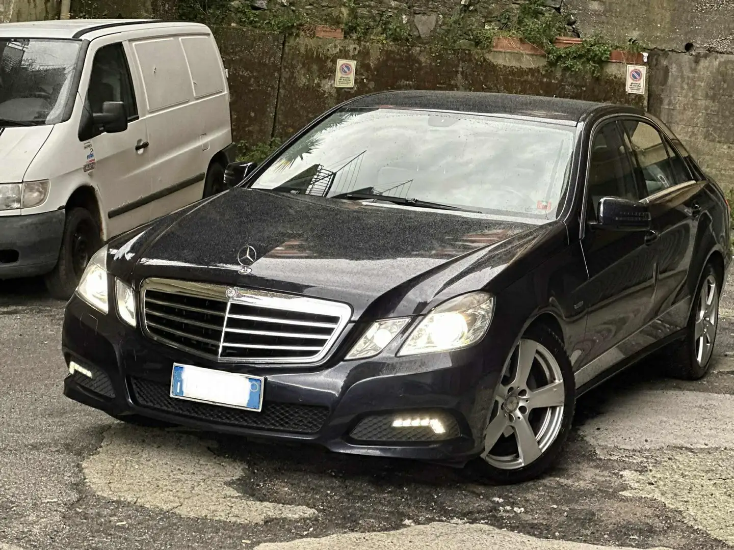 Mercedes-Benz E 250 CDI DPF BlueEFFICIENCY Automatik Avantgarde - 2