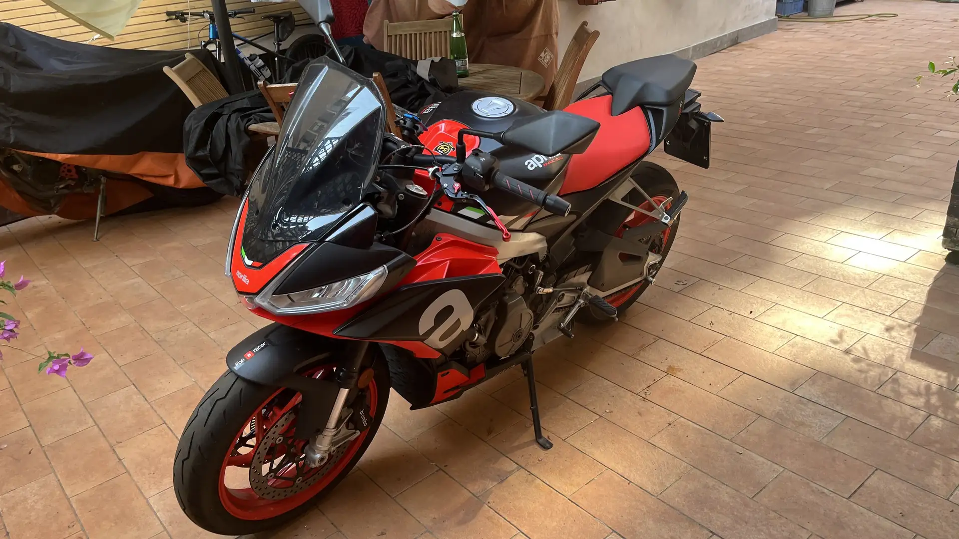 Aprilia Tuono 660 - 1