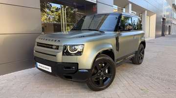 90 3.0 I6 MHEV SE AWD Aut. 400