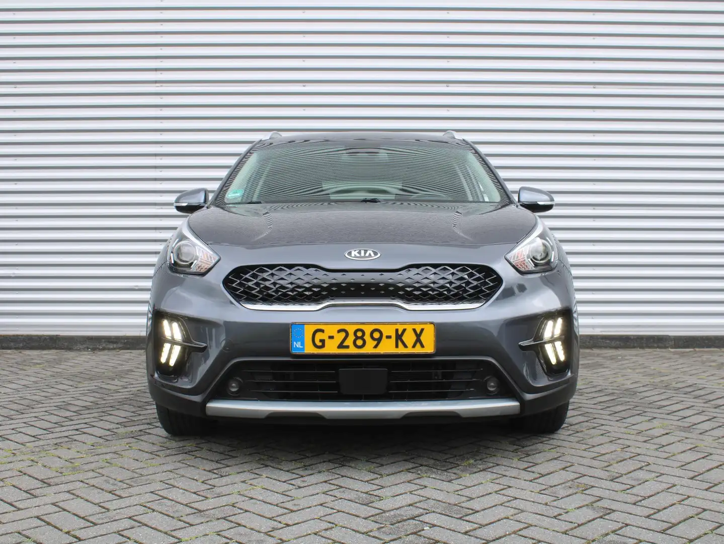 Kia Niro 1.6 GDi Hybrid DynamicLine | Airco | Navi | Camera Grijs - 2