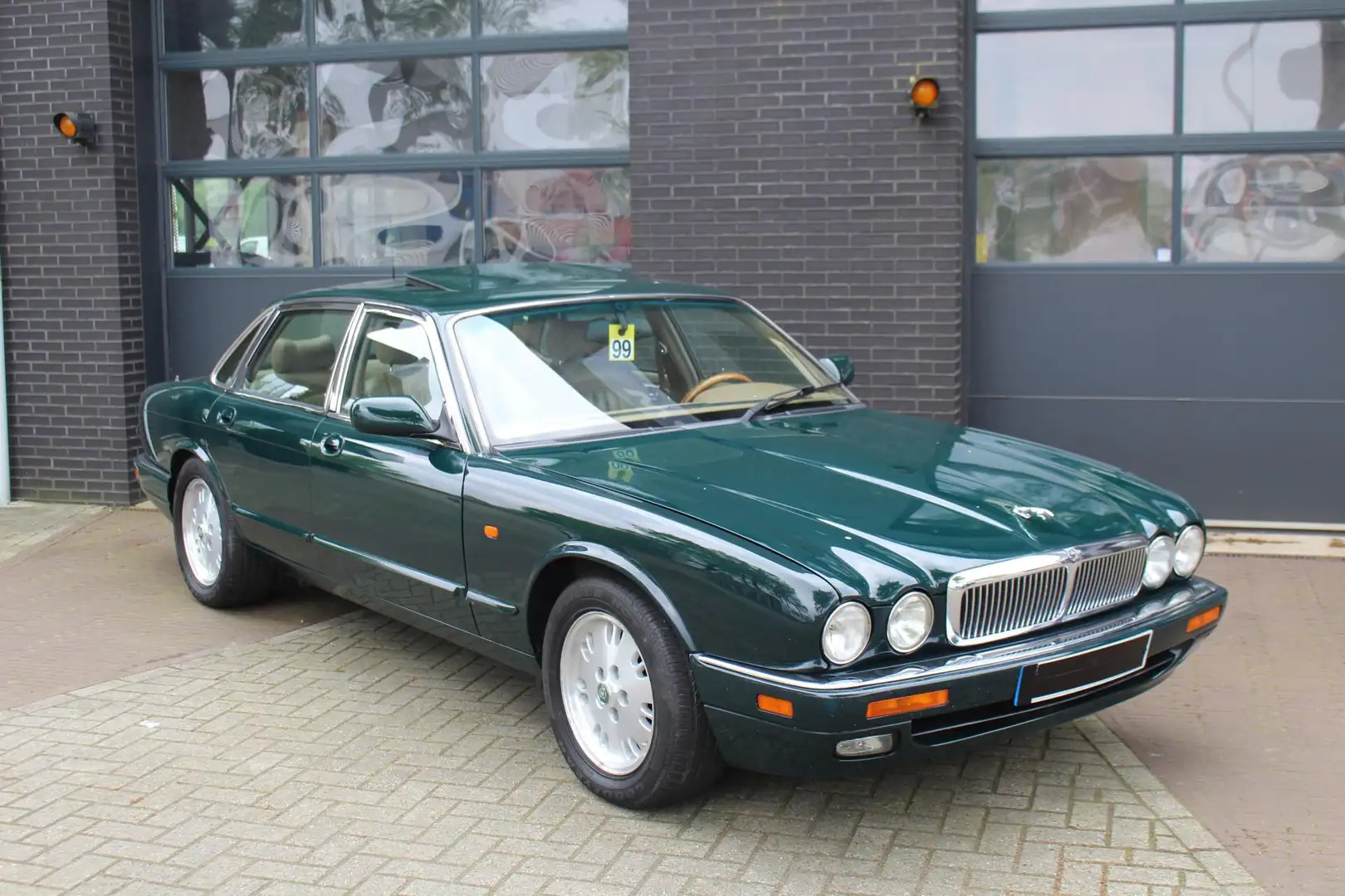 Jaguar Sovereign XJ6 LONG WHEELBASE! ORIGINAL CONDITION! Vert - 2
