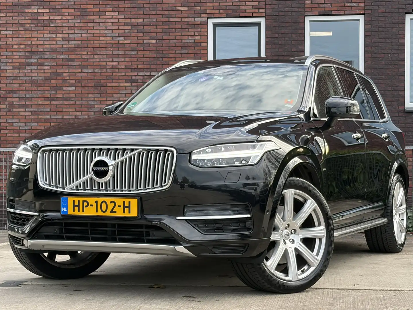 Volvo XC90 2.0 T8 Twin Engine AWD Inscription 358pk | Apple C Nero - 1