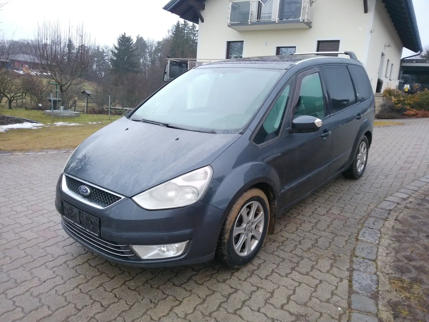 Ford Galaxy Galaxy Ghia 2,0 TDCi DPF Ghia !! Pickerl neu !! Grau - 1