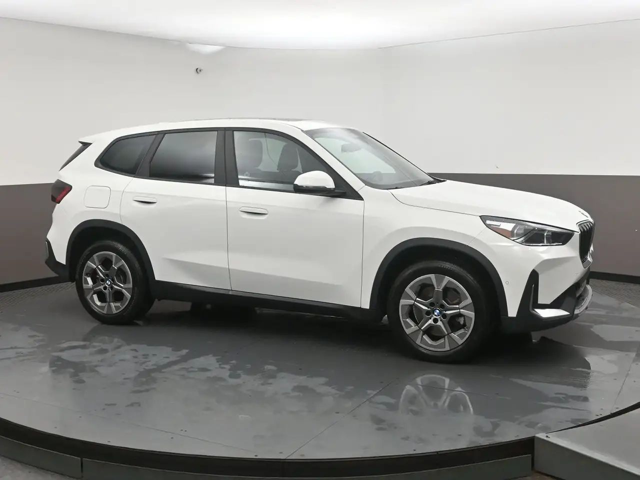 2025 BMW X1