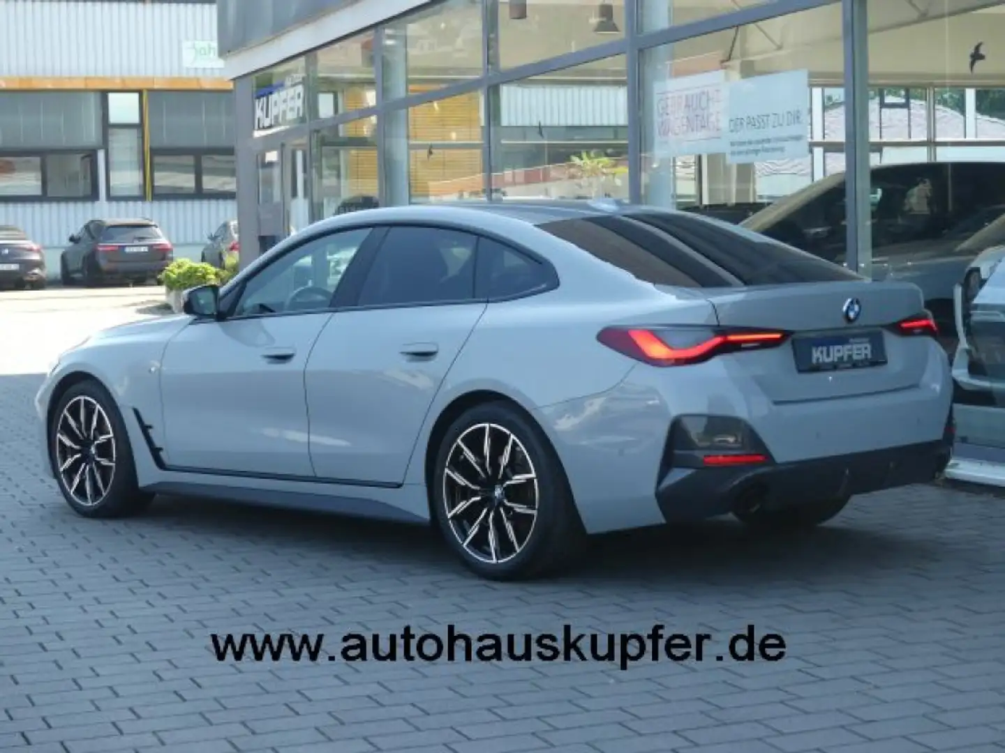 BMW 420 d xDriv M Sportpak.19-Stdhzg.ACC Gris - 2