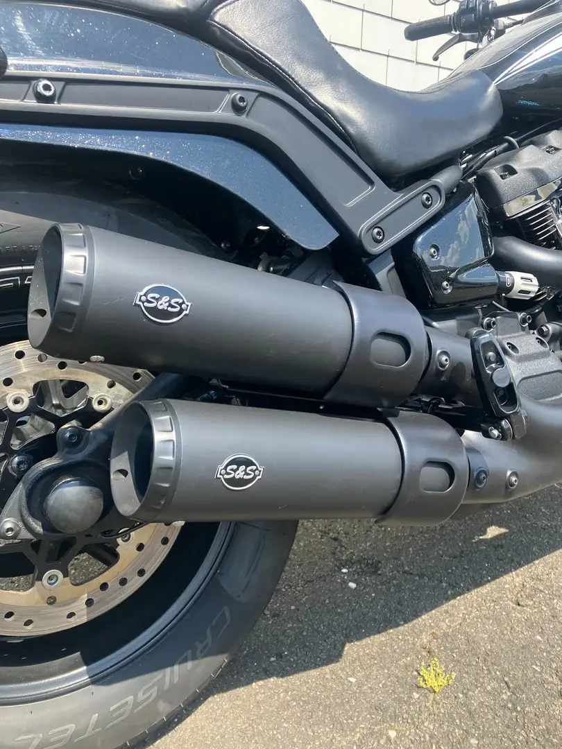 Harley-Davidson Fat Bob FXFBS 114 Černá - 2