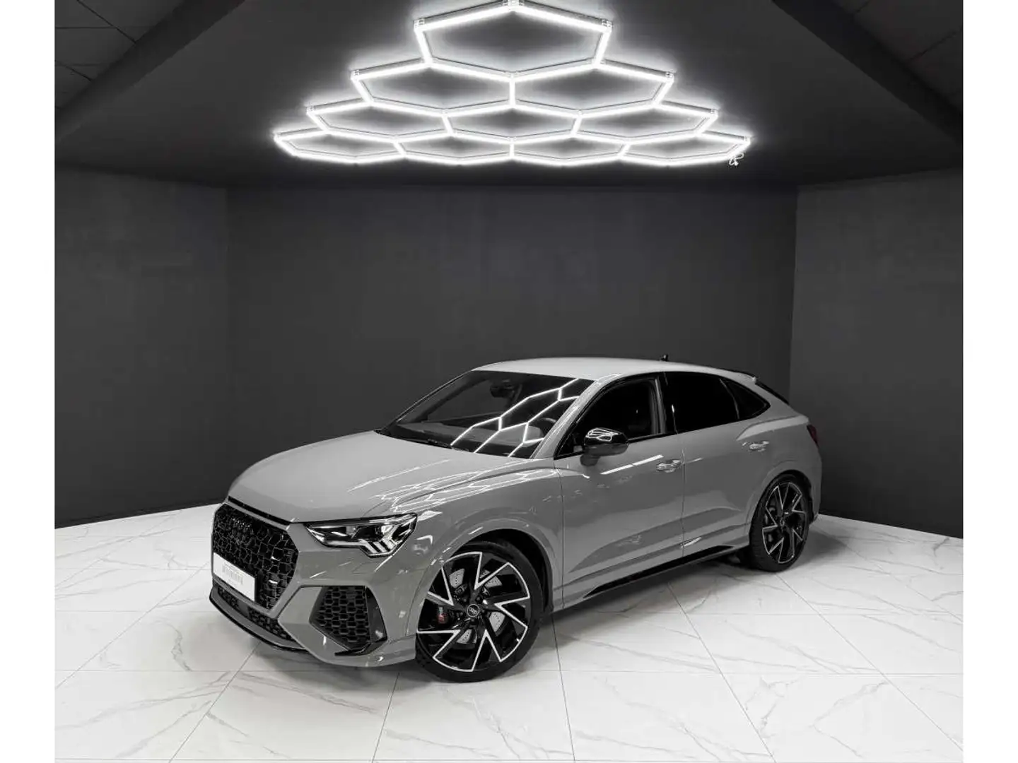 Audi RS Q3 Sportback 2.5 TFSI quattro Grijs - 1