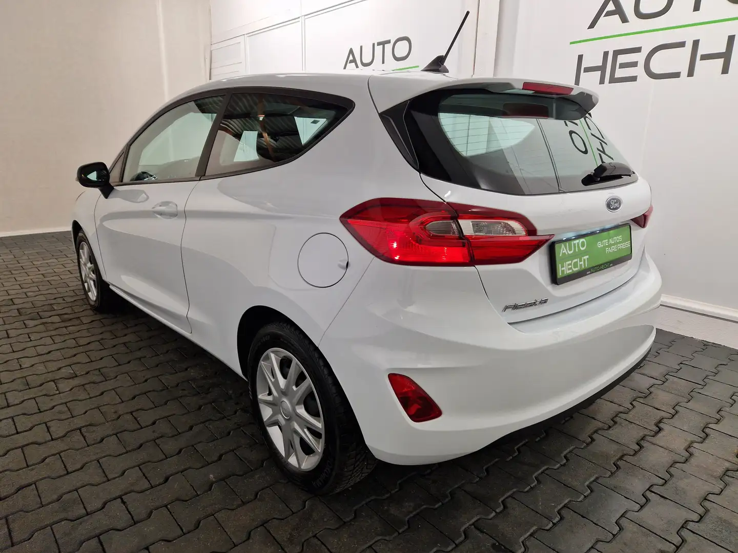 Ford Fiesta 1,1 S&S Trend, DAB, Klima, SHZ, LED Blanco - 2