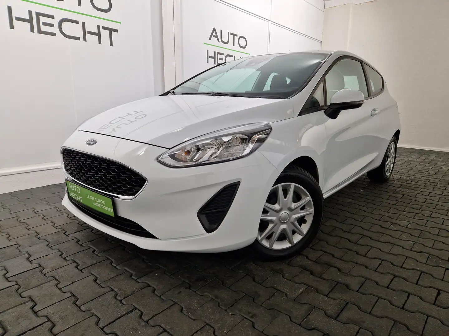 Ford Fiesta 1,1 S&S Trend, DAB, Klima, SHZ, LED Blanco - 1