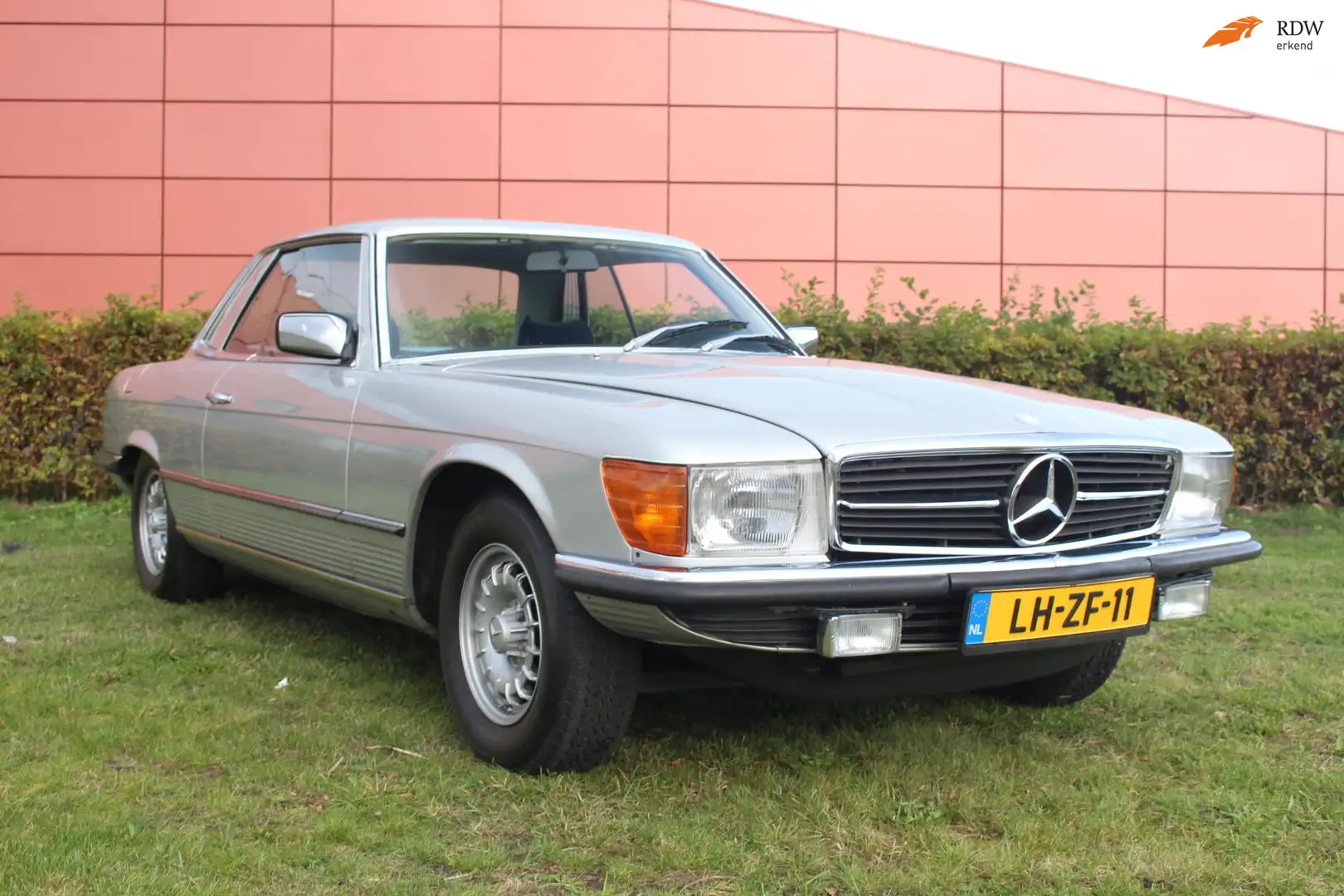 Mercedes-Benz SLC 350 Grau - 1