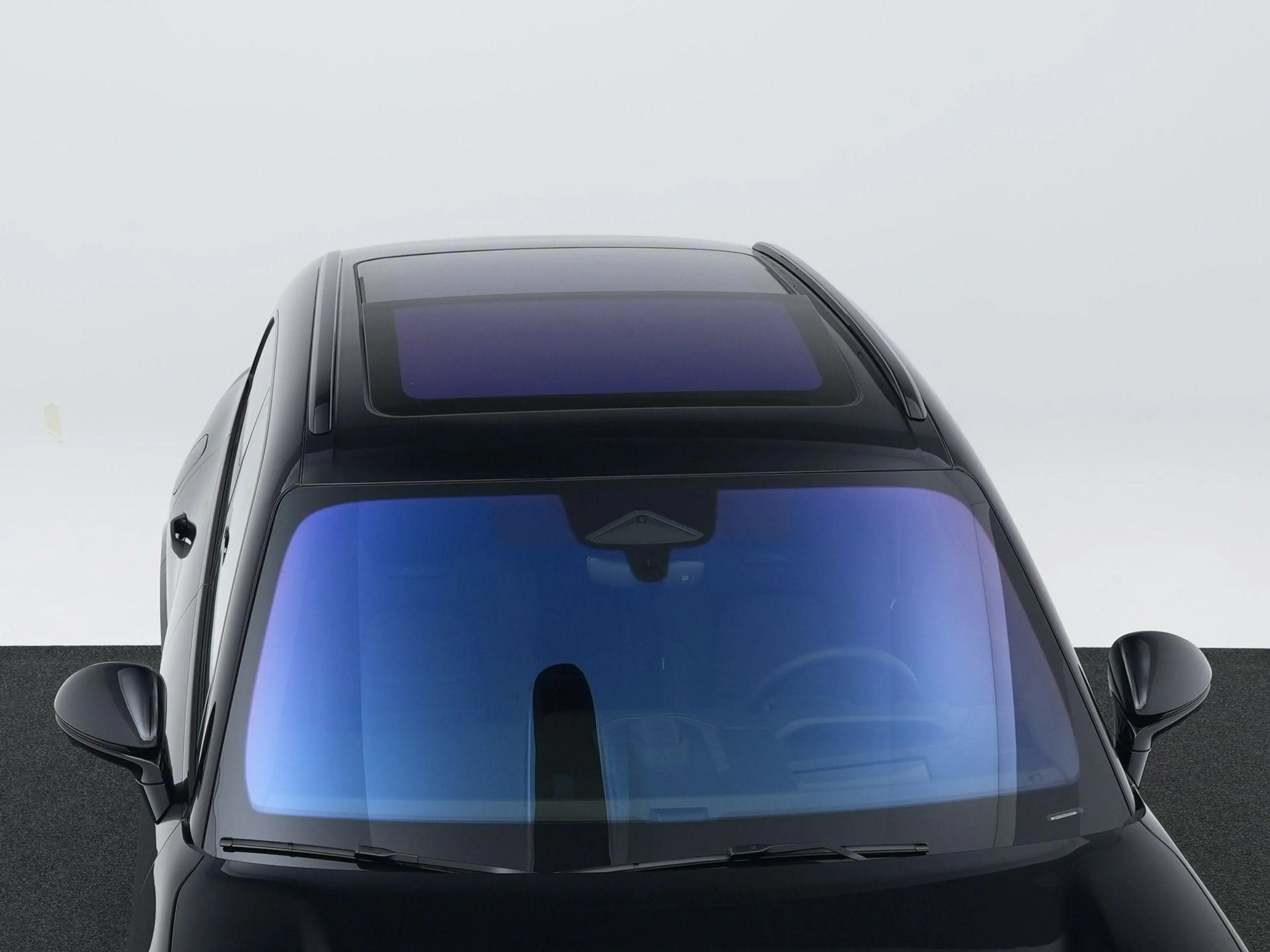 Porsche Cayenne Electric Turbo — photo 12