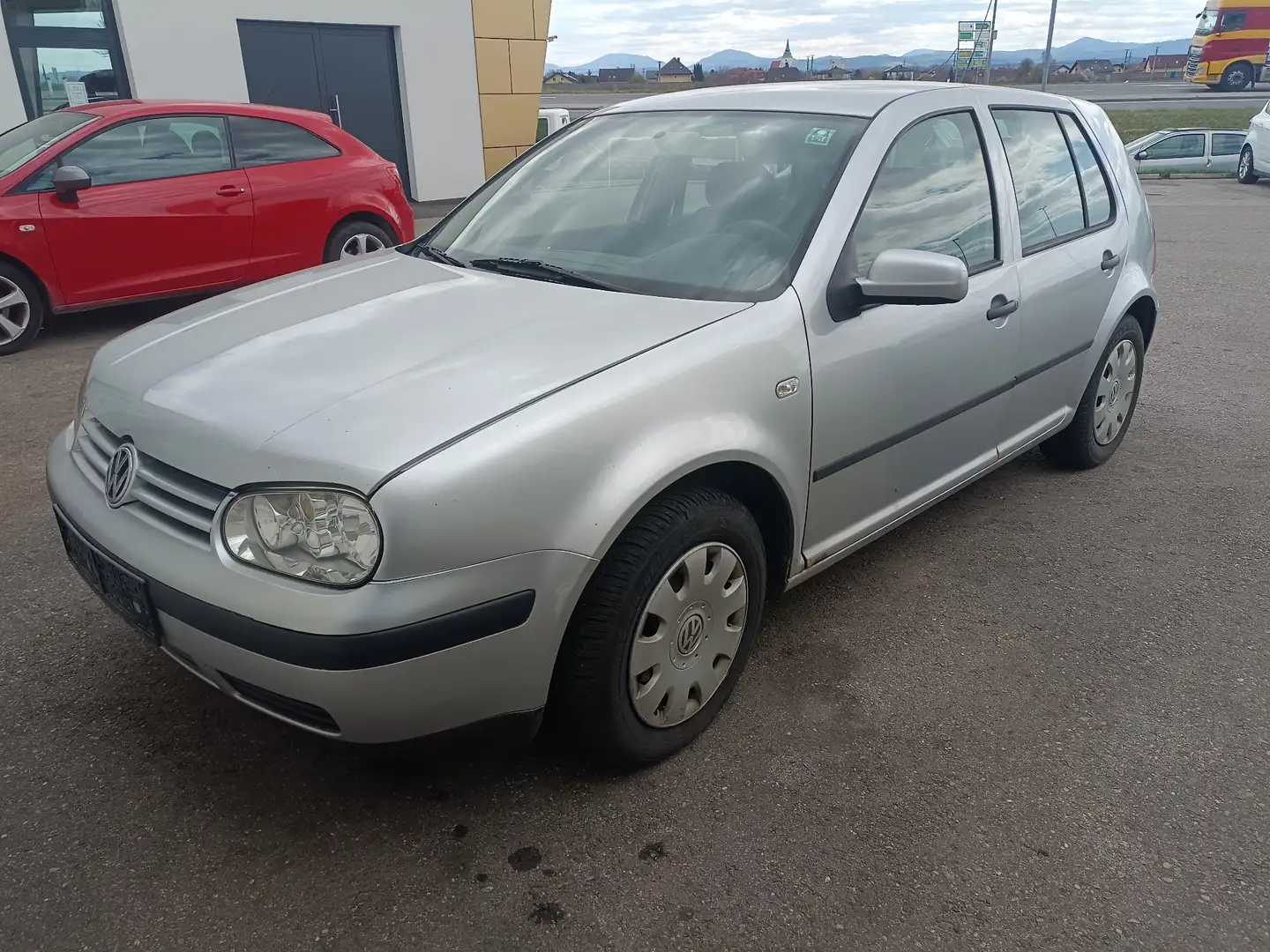 Volkswagen Golf Comfortline TDI, Klimaautomatik - 1