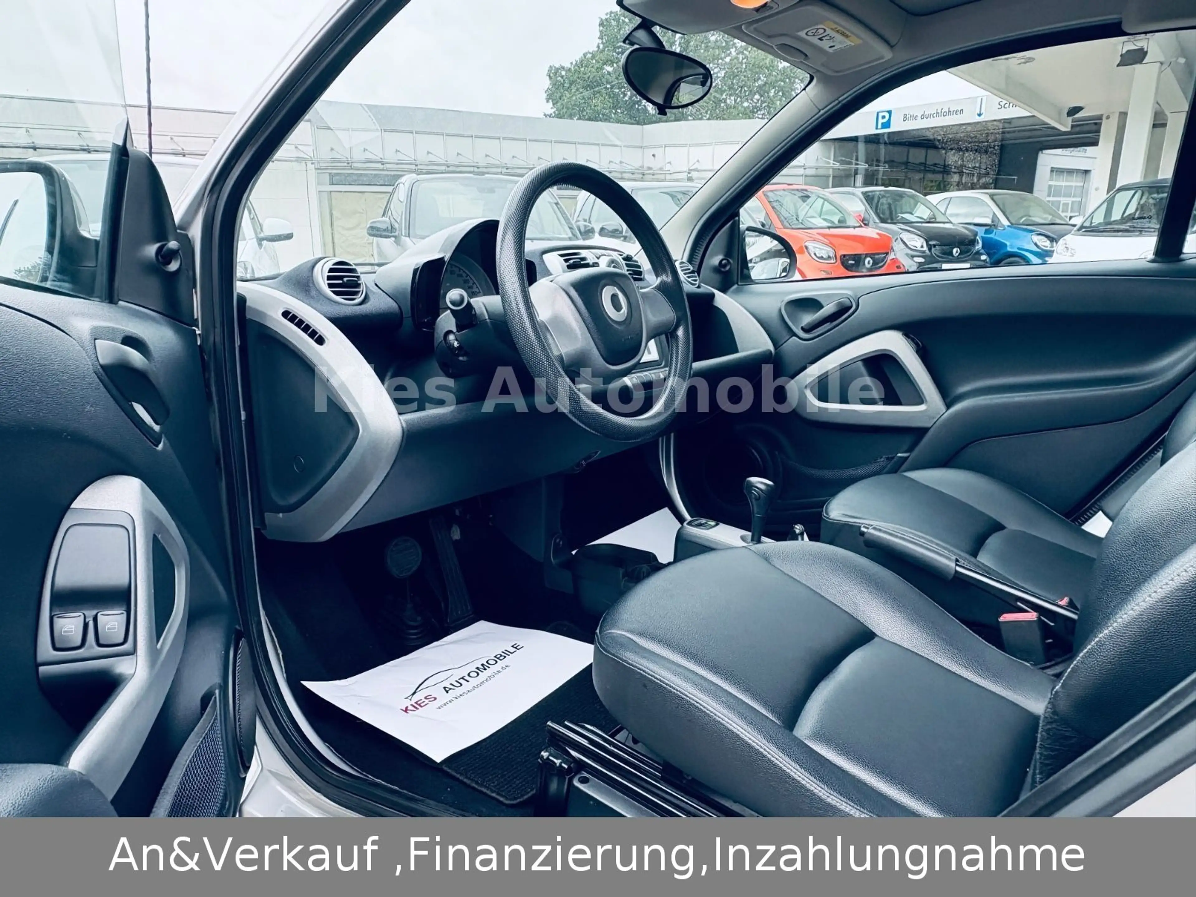 smart forTwo Passion AUTOM/SERVO/LEDER/SITZH/NAVI/TÜV — photo 13