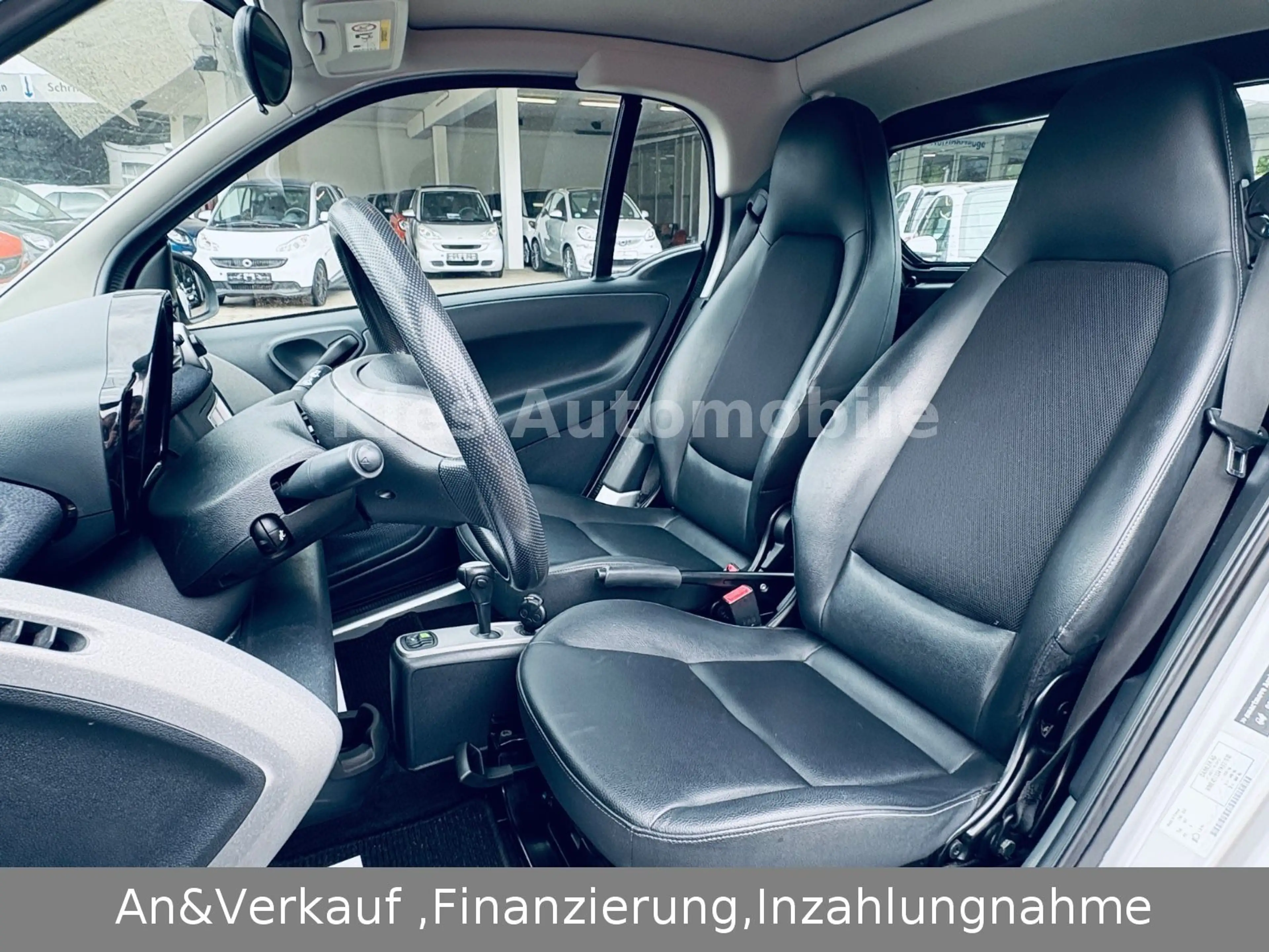 smart forTwo Passion AUTOM/SERVO/LEDER/SITZH/NAVI/TÜV — photo 11