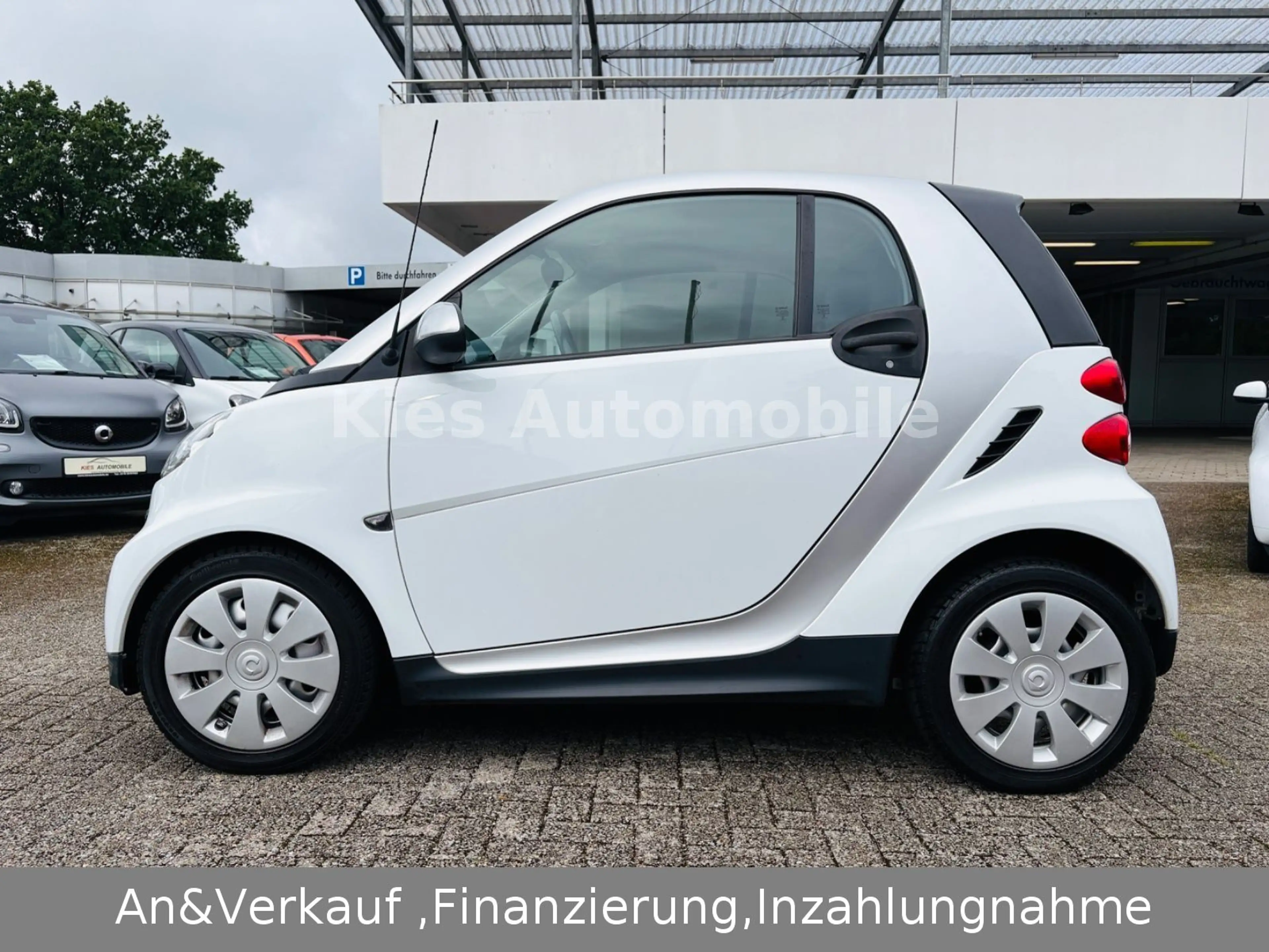smart forTwo Passion AUTOM/SERVO/LEDER/SITZH/NAVI/TÜV — photo 3
