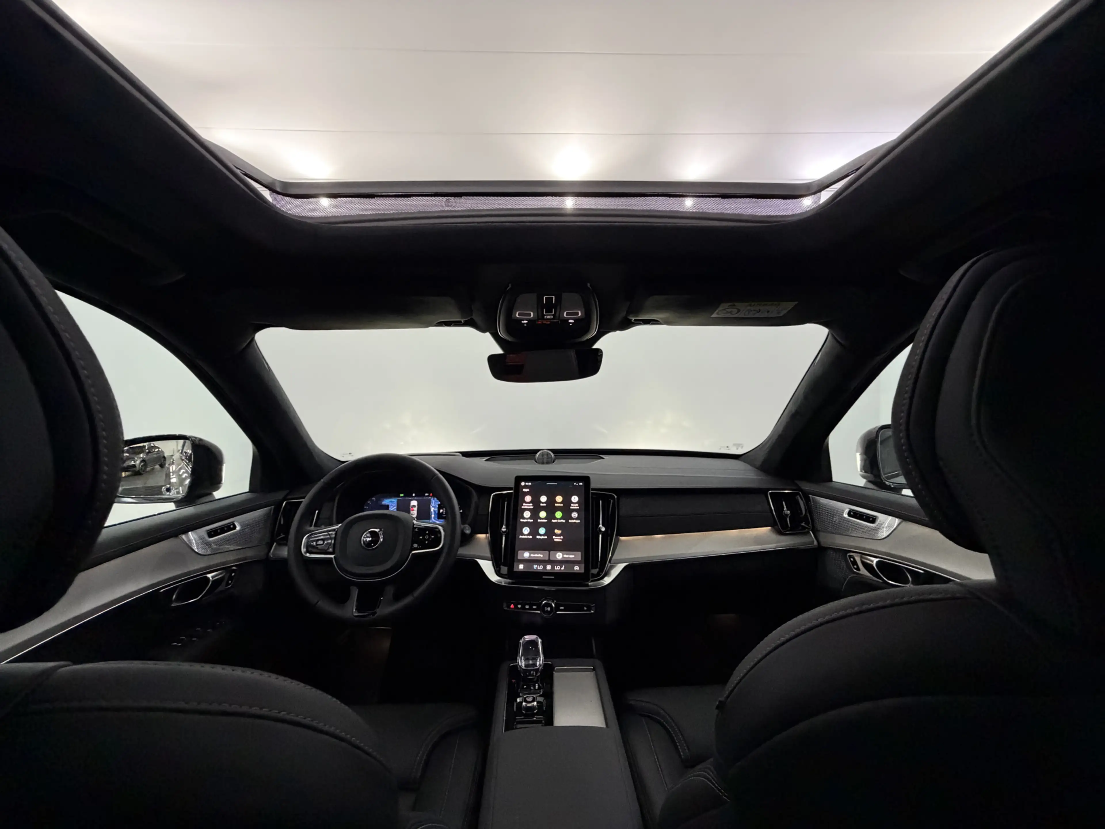 Volvo XC90 2.0 T8 Plug-in hybrid AWD Plus Black Edition Panor — photo 15
