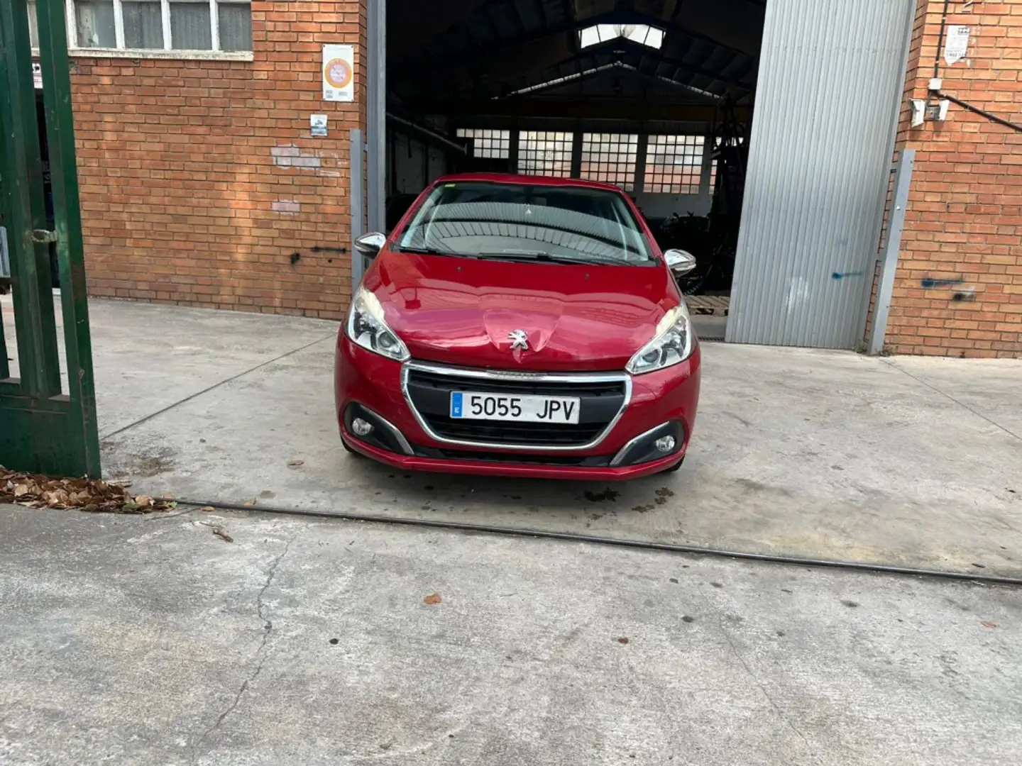 Peugeot 208 1.2 PureTech Style 82 Rood - 2