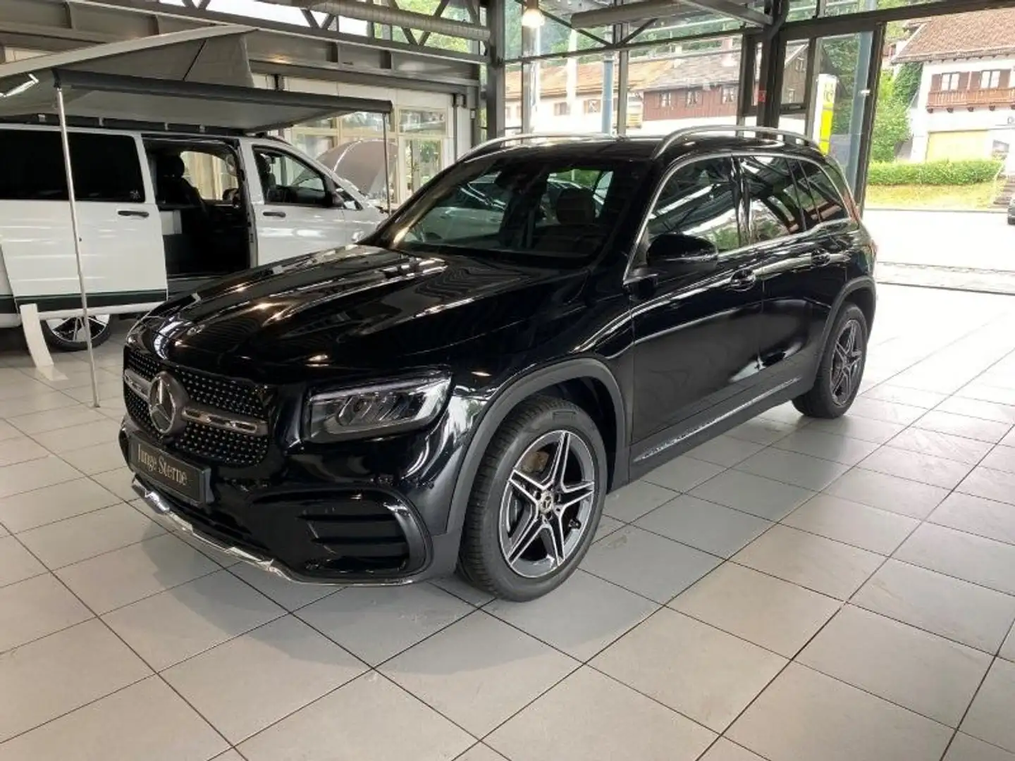Mercedes-Benz GLB 180 AMG Advance Plus Keyless Winter Braun Schwarz - 2
