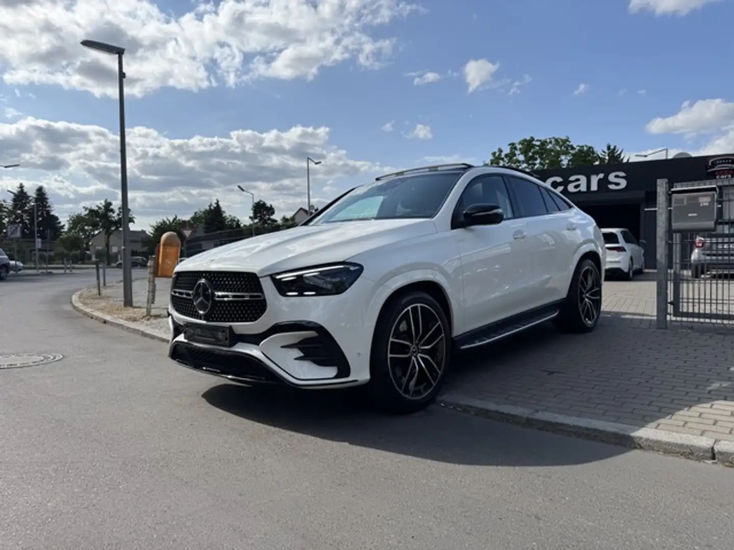 Mercedes-Benz GLE 450 d 4M Coupe AMG*PANO*HUD*BUR*DIST.*360°* Blanc - 1