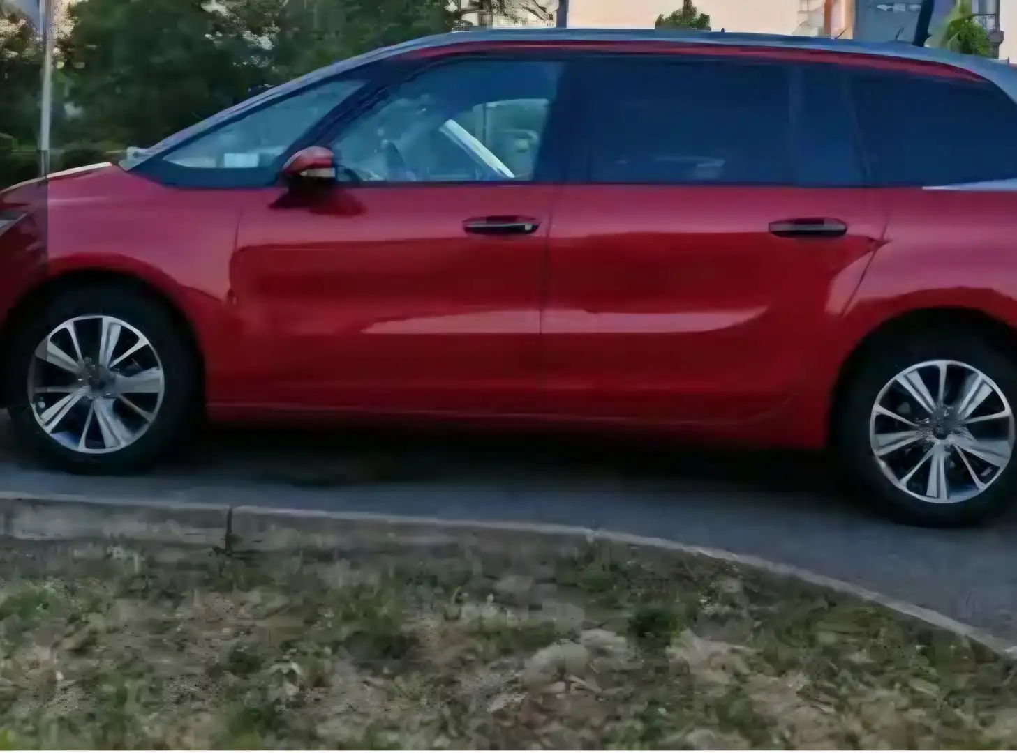 Citroen C4 Picasso e-HDi 115 Attraction - 2