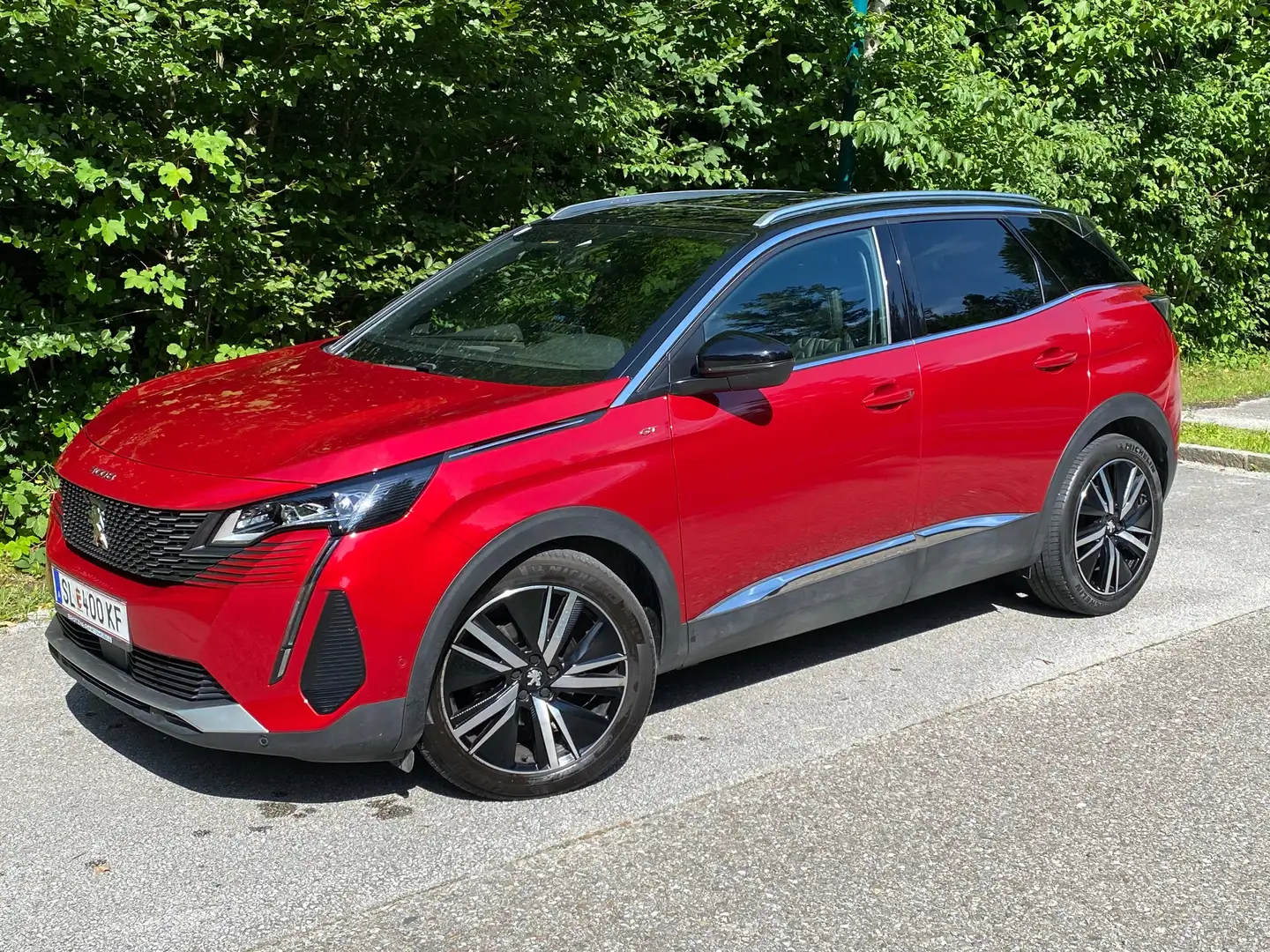 Peugeot 3008 PureTech 130 EAT8 GT Pack LED Leder SHZ Pano RFK Rot - 1