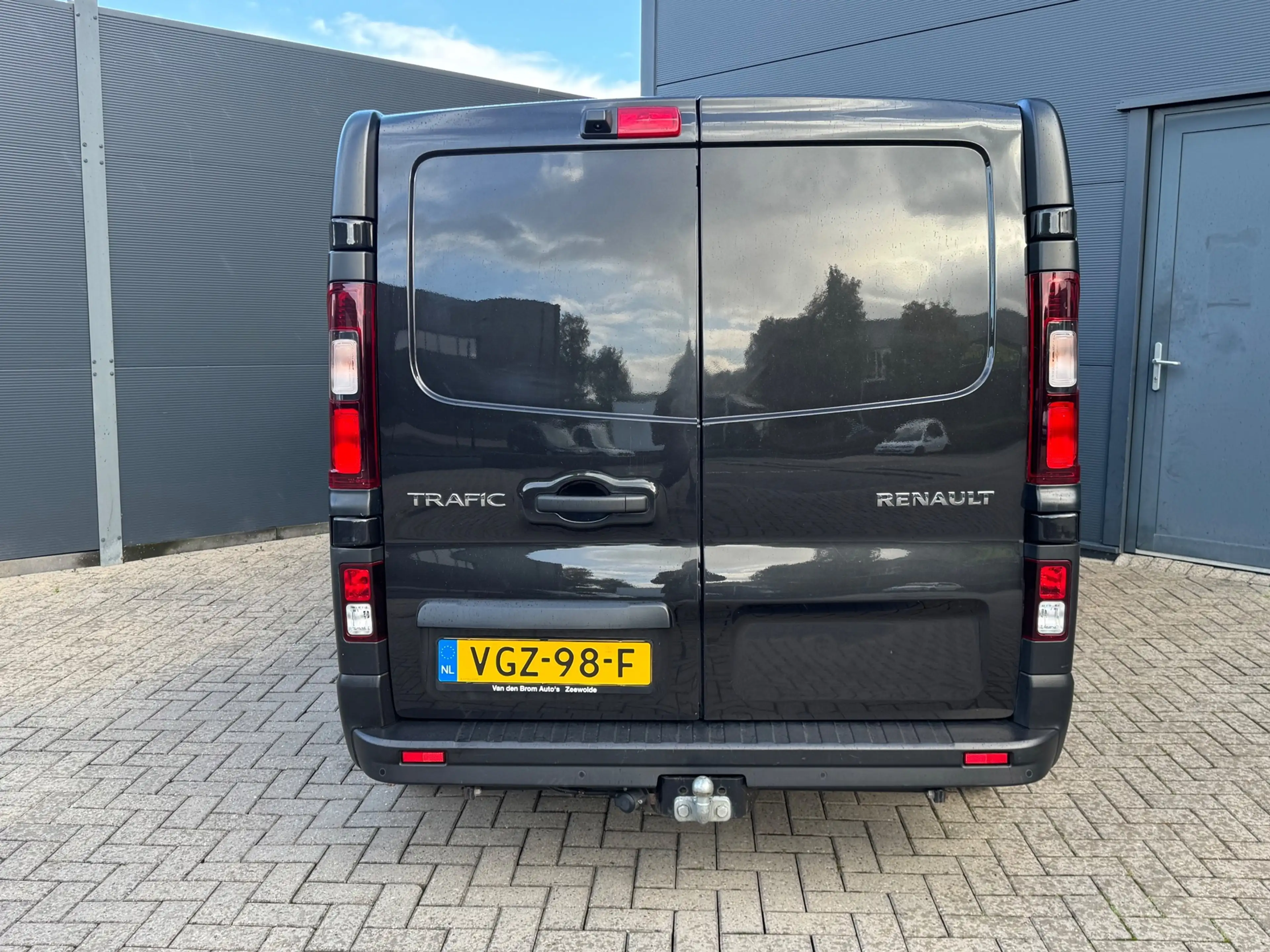 Renault Trafic 2.0 dCi 120 T29 L2H1 / Camera / Trekhaak / Led — photo 10