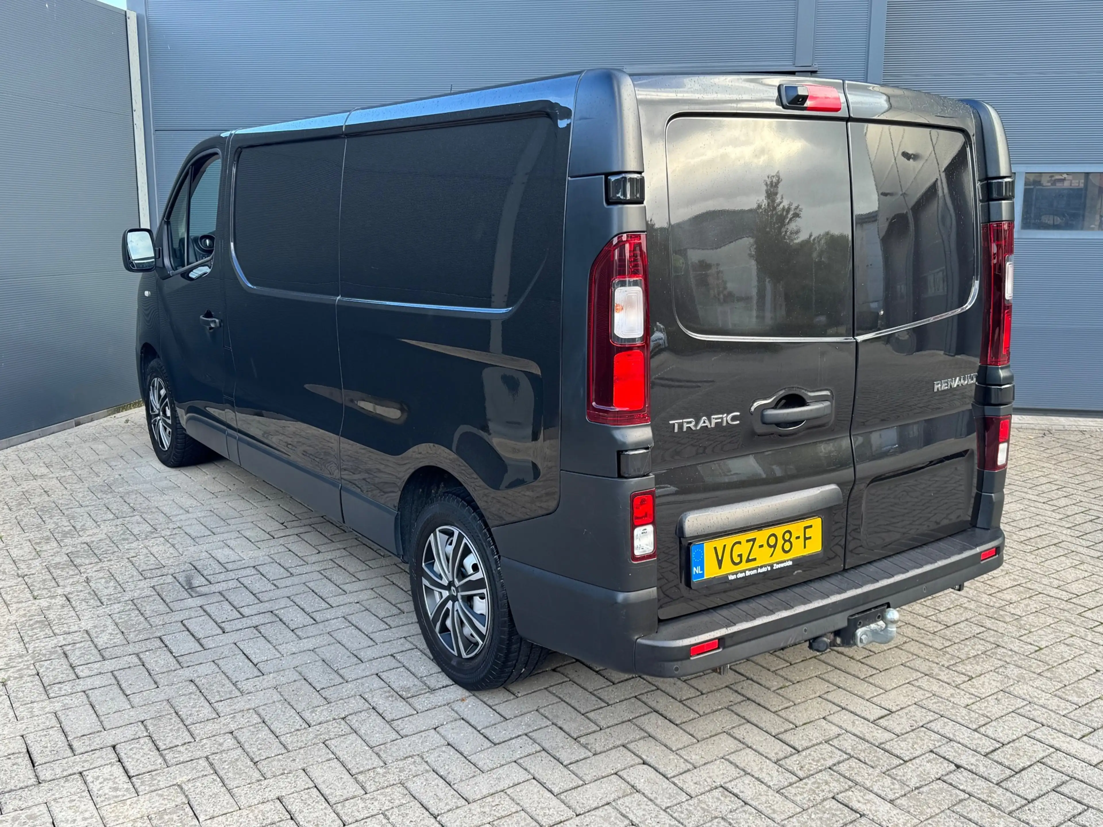 Renault Trafic 2.0 dCi 120 T29 L2H1 / Camera / Trekhaak / Led — photo 4