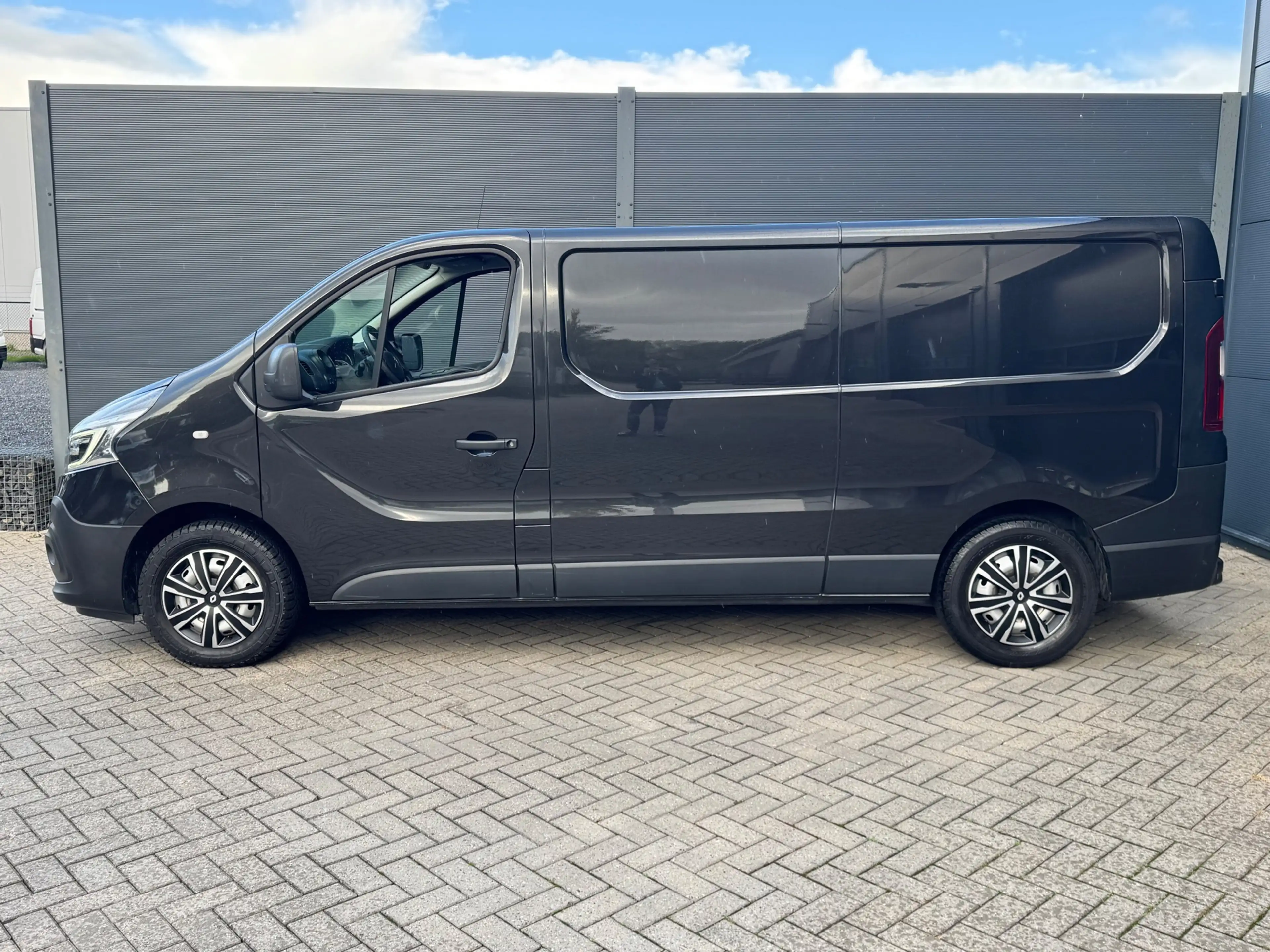 Renault Trafic 2.0 dCi 120 T29 L2H1 / Camera / Trekhaak / Led — photo 8