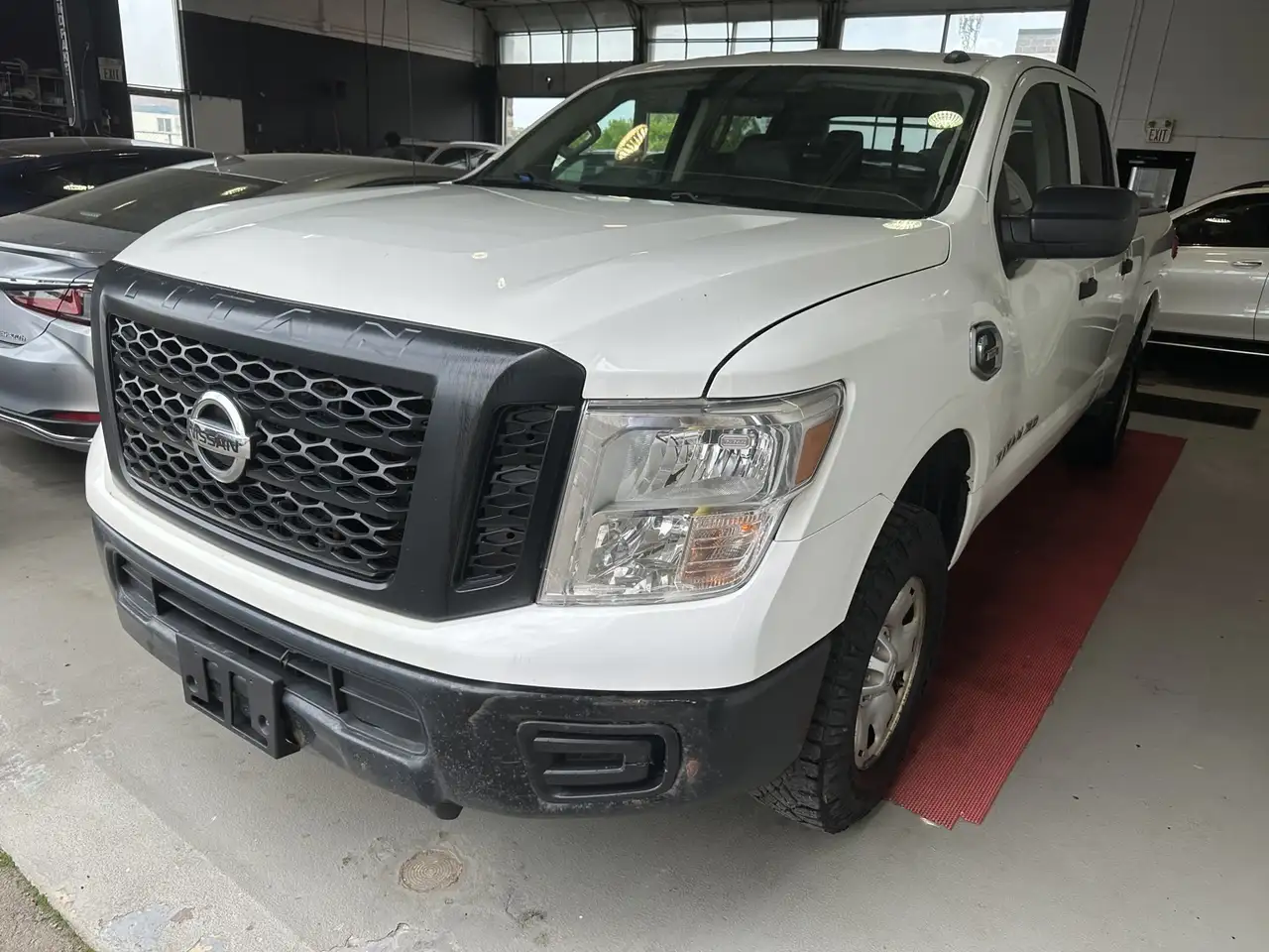 Nissan Titan XD снимка Nissan Titan XD