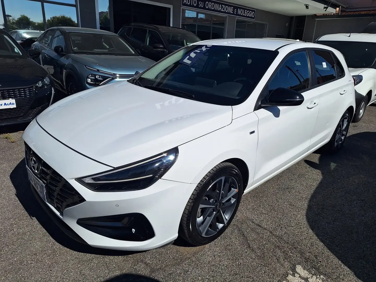 Hyundai i30 1.6 crdi 48V Prime 136cv Beyaz - 2