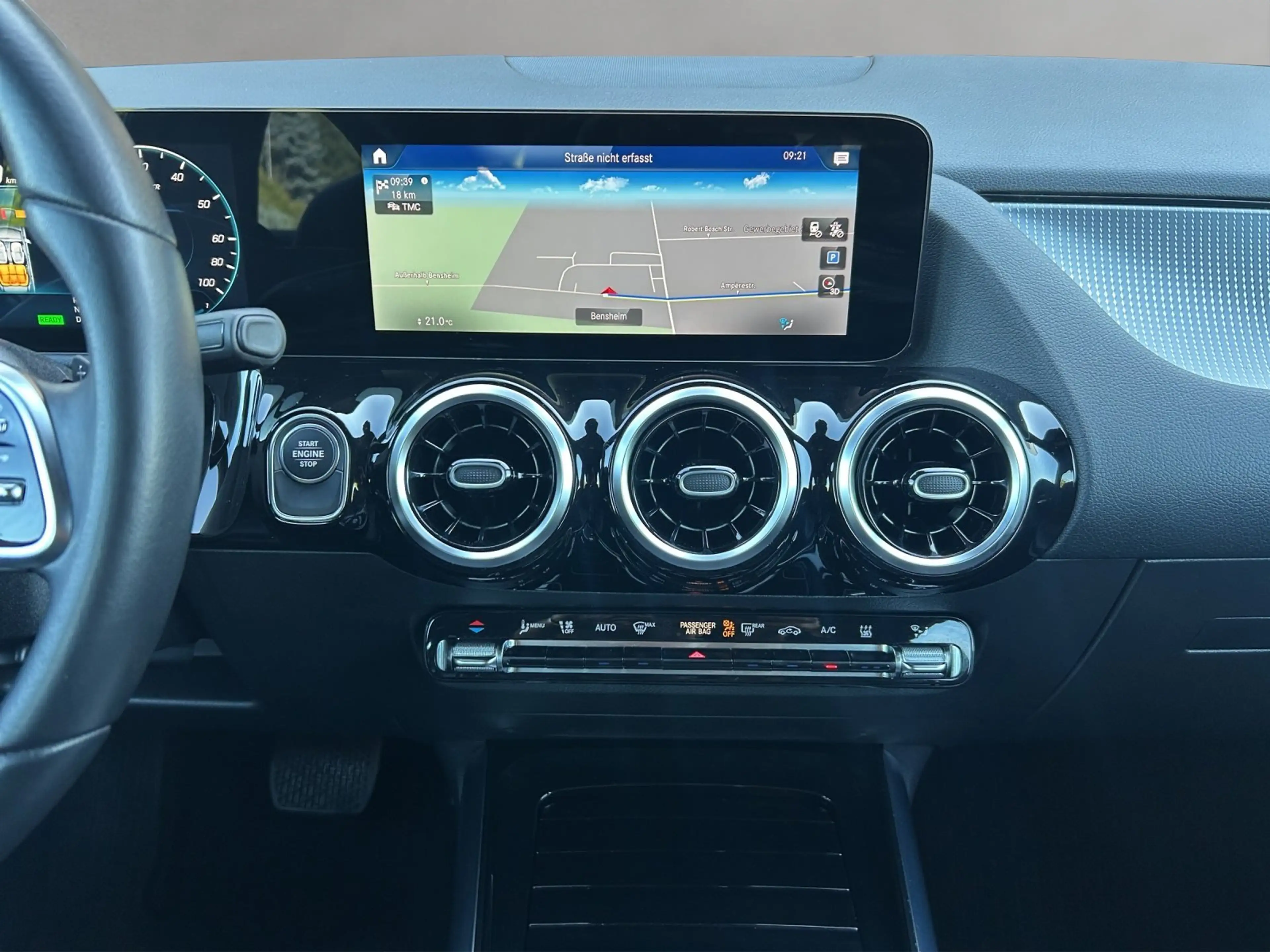 Mercedes-Benz B 250 e Progr. AHK PAno LED HighEndMBUX Business — photo 11