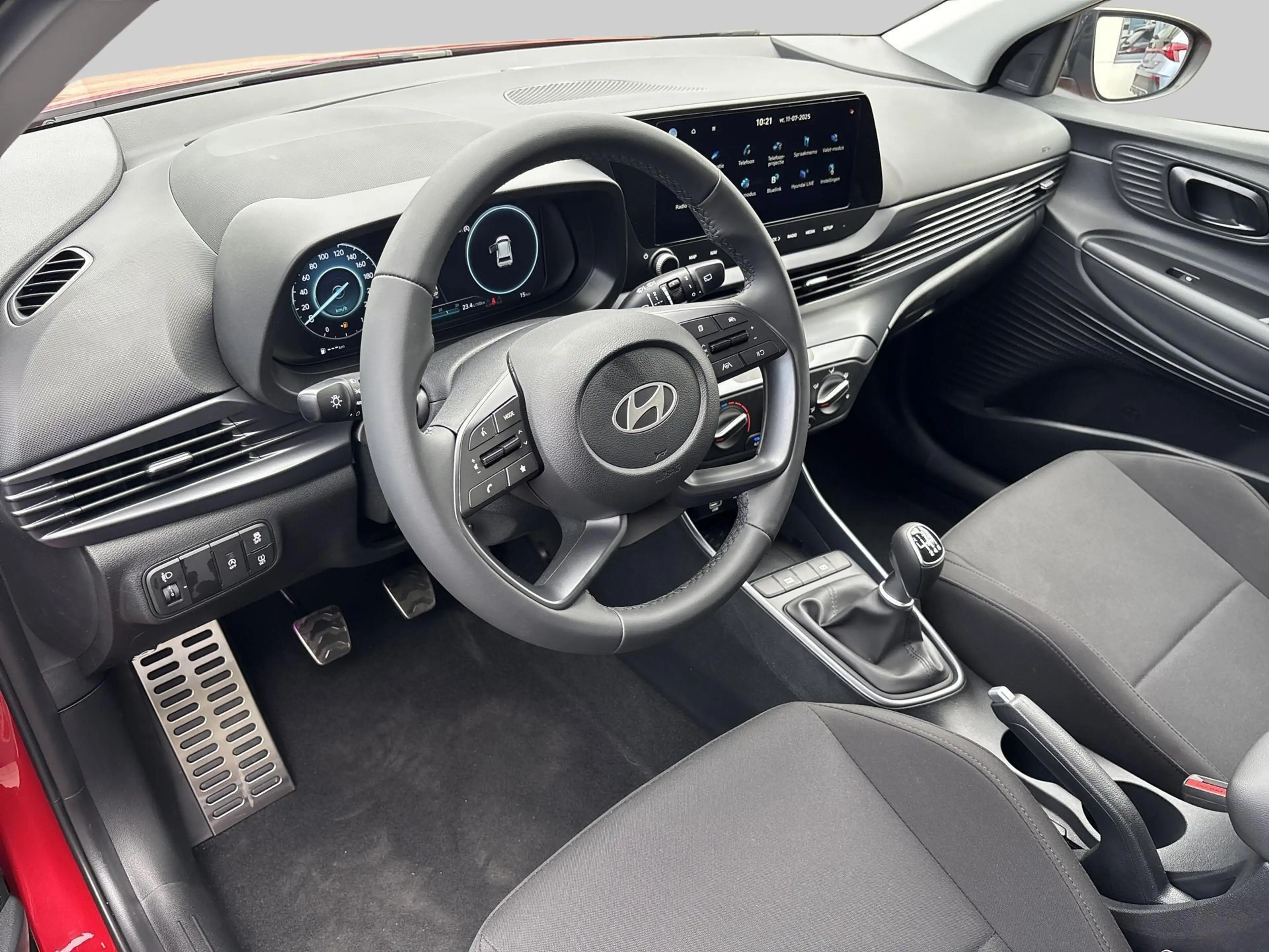 Hyundai BAYON 1.0 T-GDI MHEV Comfort VAN: €31.390 VOOR: €27.390 — photo 4