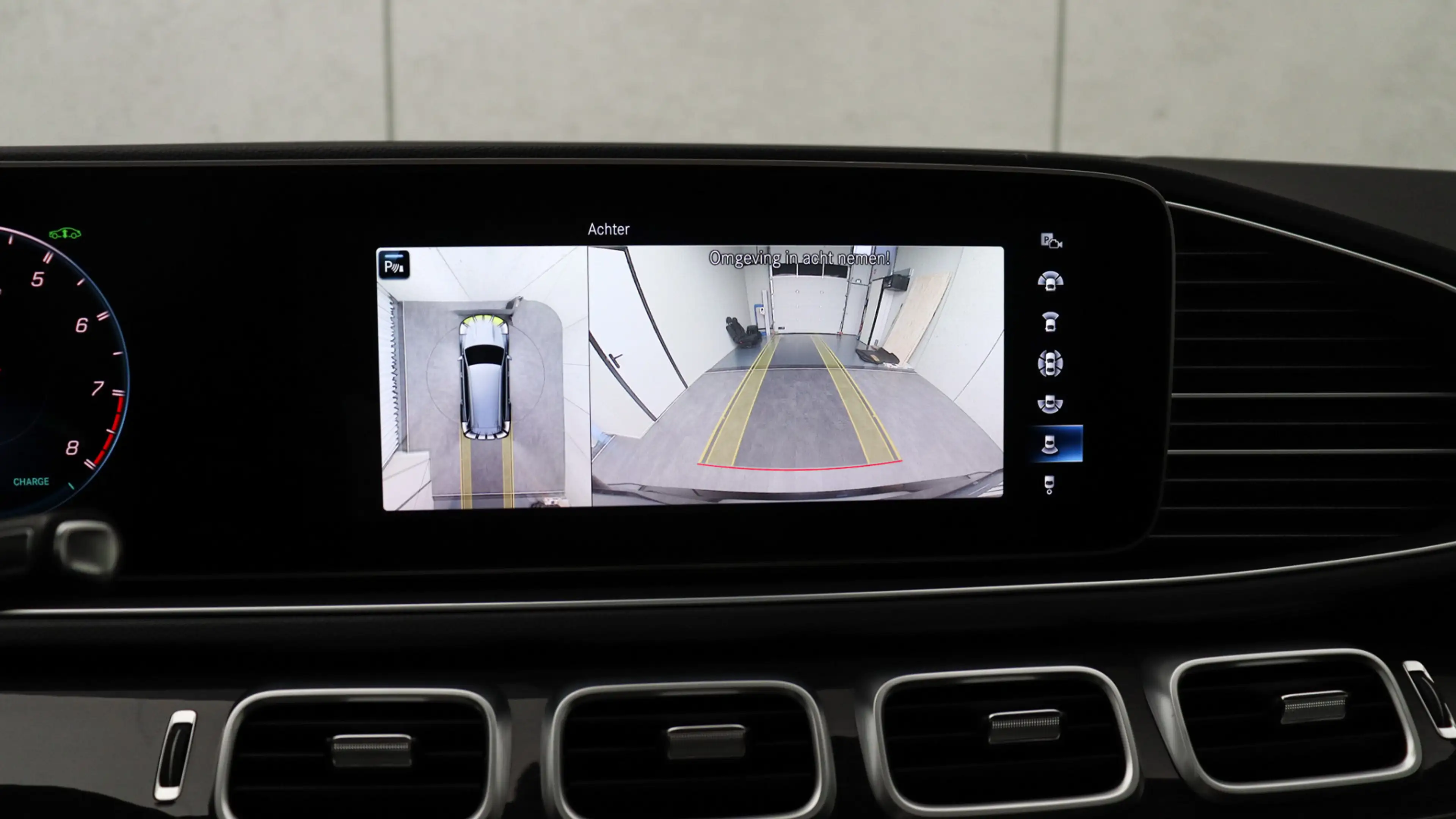 Mercedes-Benz GLS 63 AMG 4MATIC+ Premium Plus | Massage | Burmester | Trekh — photo 14