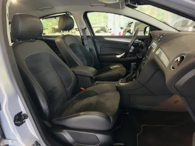 Ford Mondeo view 13