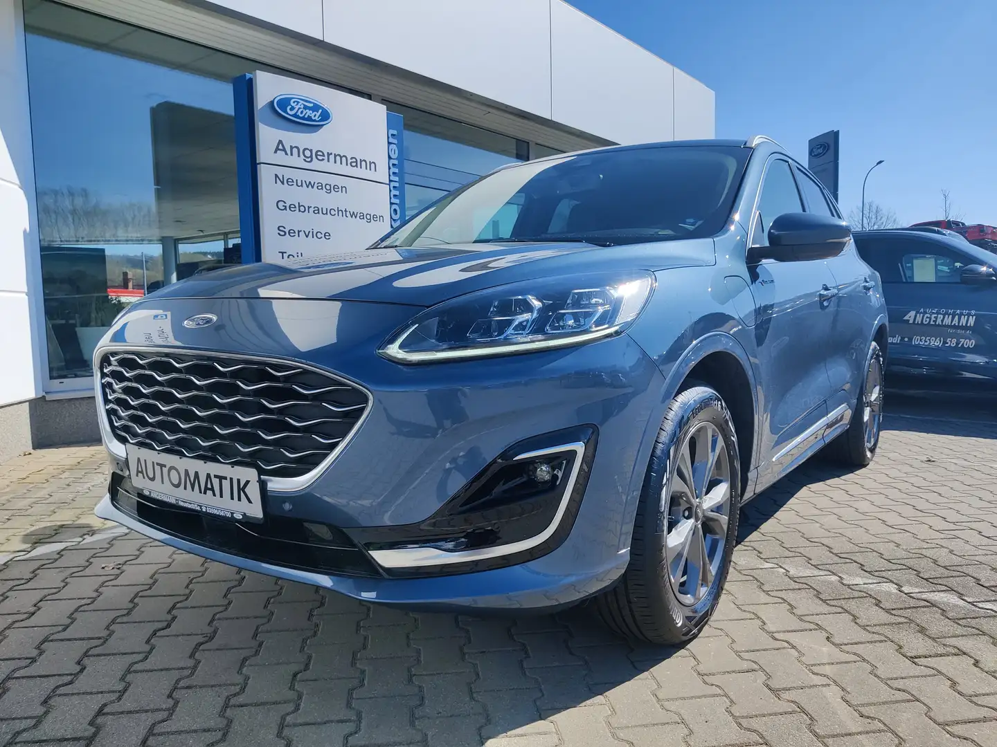 Ford Kuga Plug-In Hybrid Vignale Blau - 1