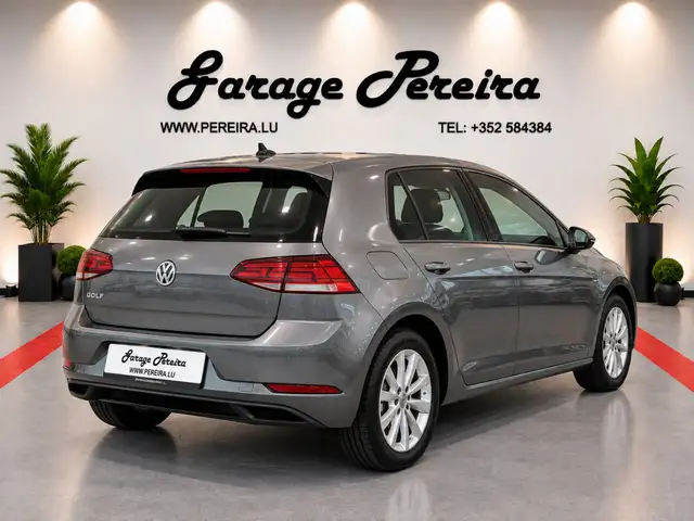 Volkswagen Golf view 3