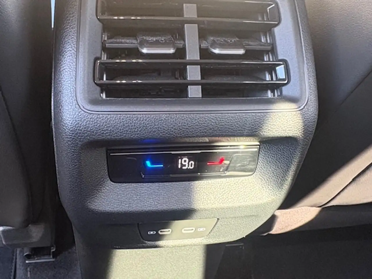 Volkswagen Tiguan 1.5 eTSI mHEV ACT Life OPF DSG Life, миниатюра 22