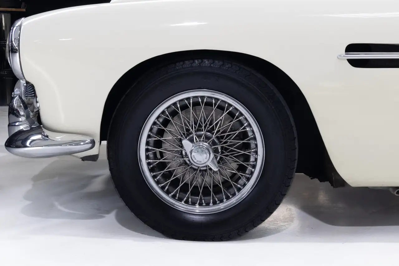 Aston Martin DB4, foto 3