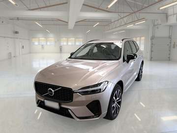 B4 D AWD AUTOMATICO PLUS DARK SUV