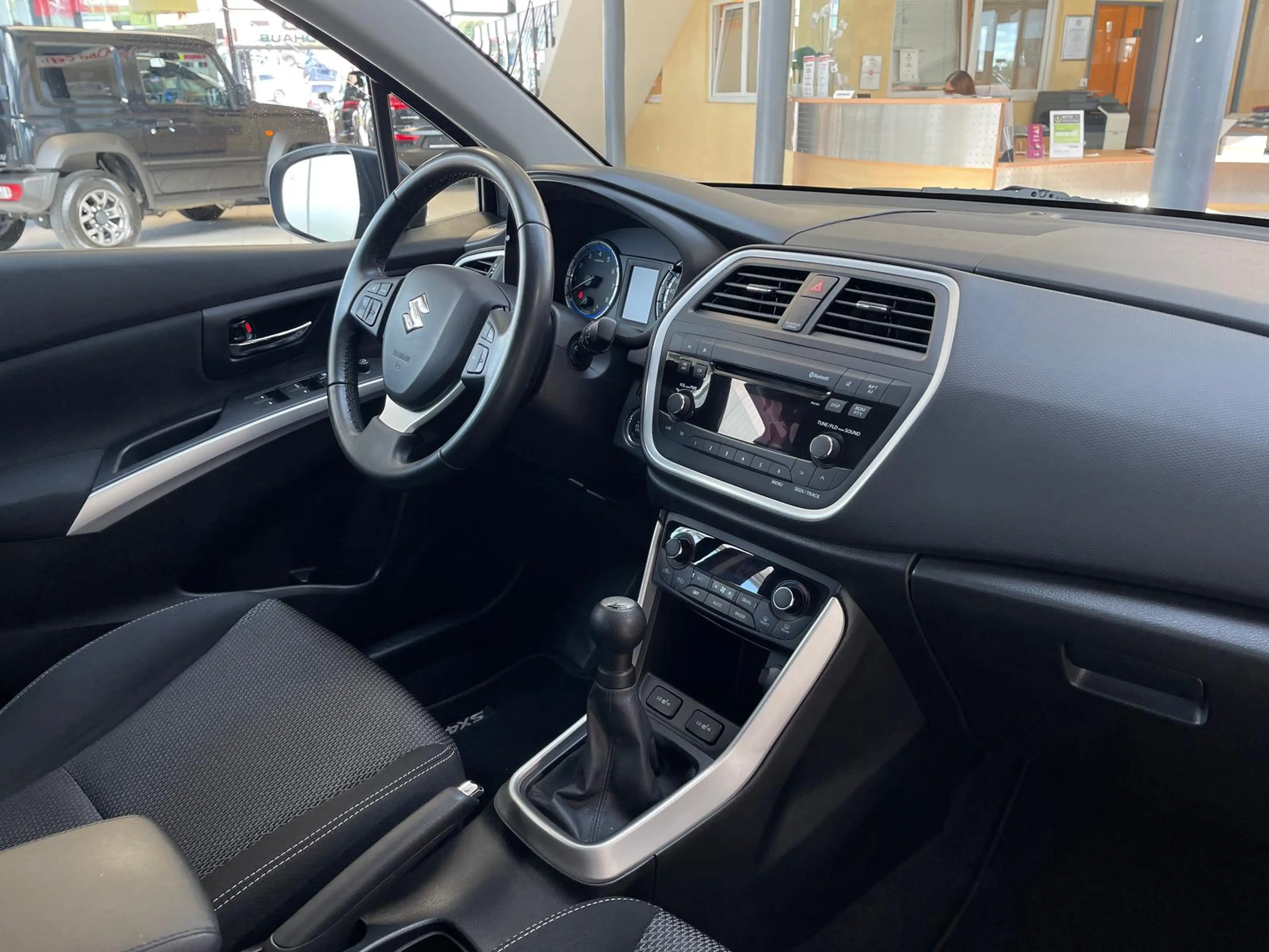 Suzuki SX4 S-Cross Comfort 1.6 16V+Tempomat+Klimaauto.+ — photo 13
