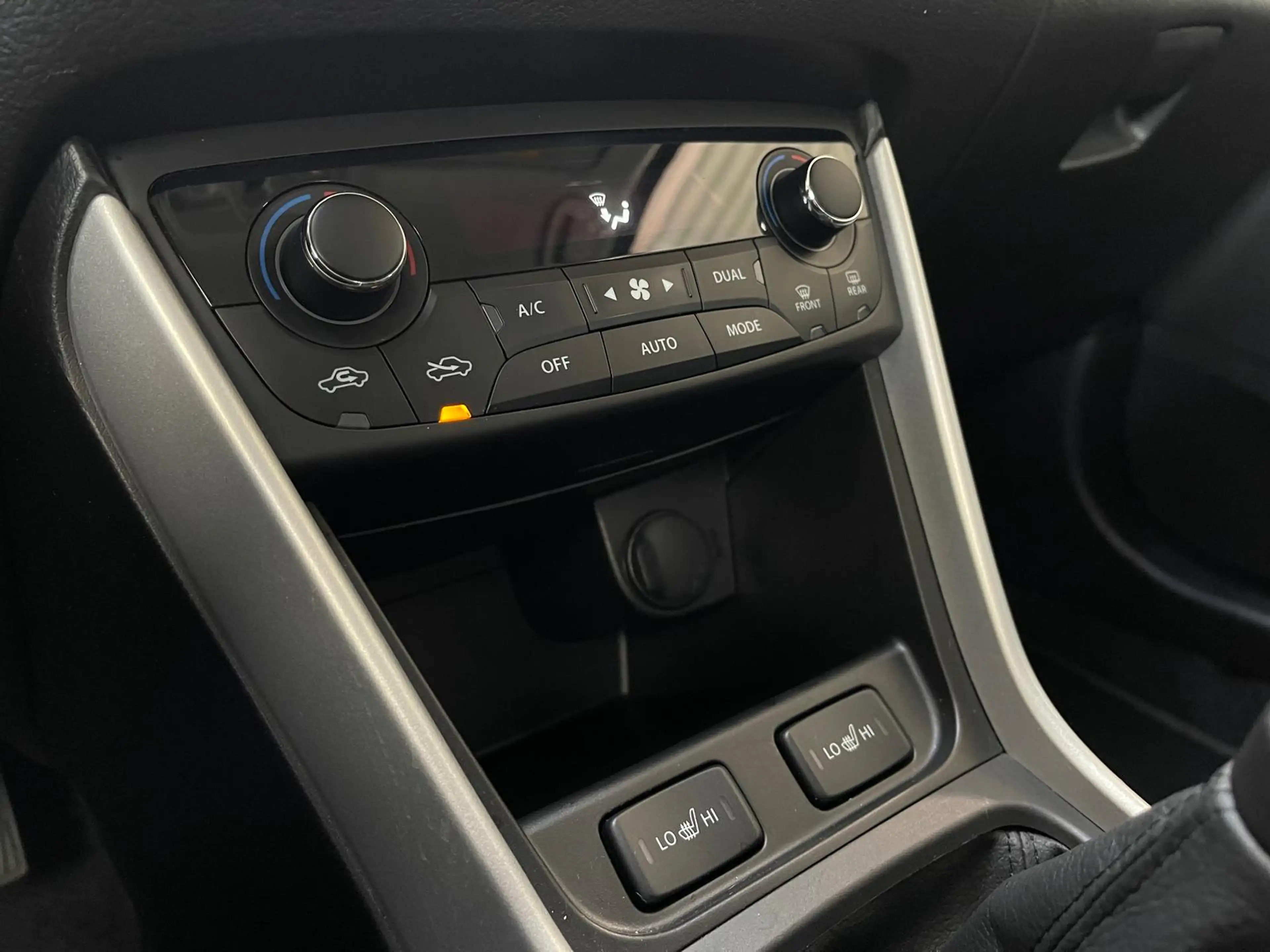 Suzuki SX4 S-Cross Comfort 1.6 16V+Tempomat+Klimaauto.+ — photo 12