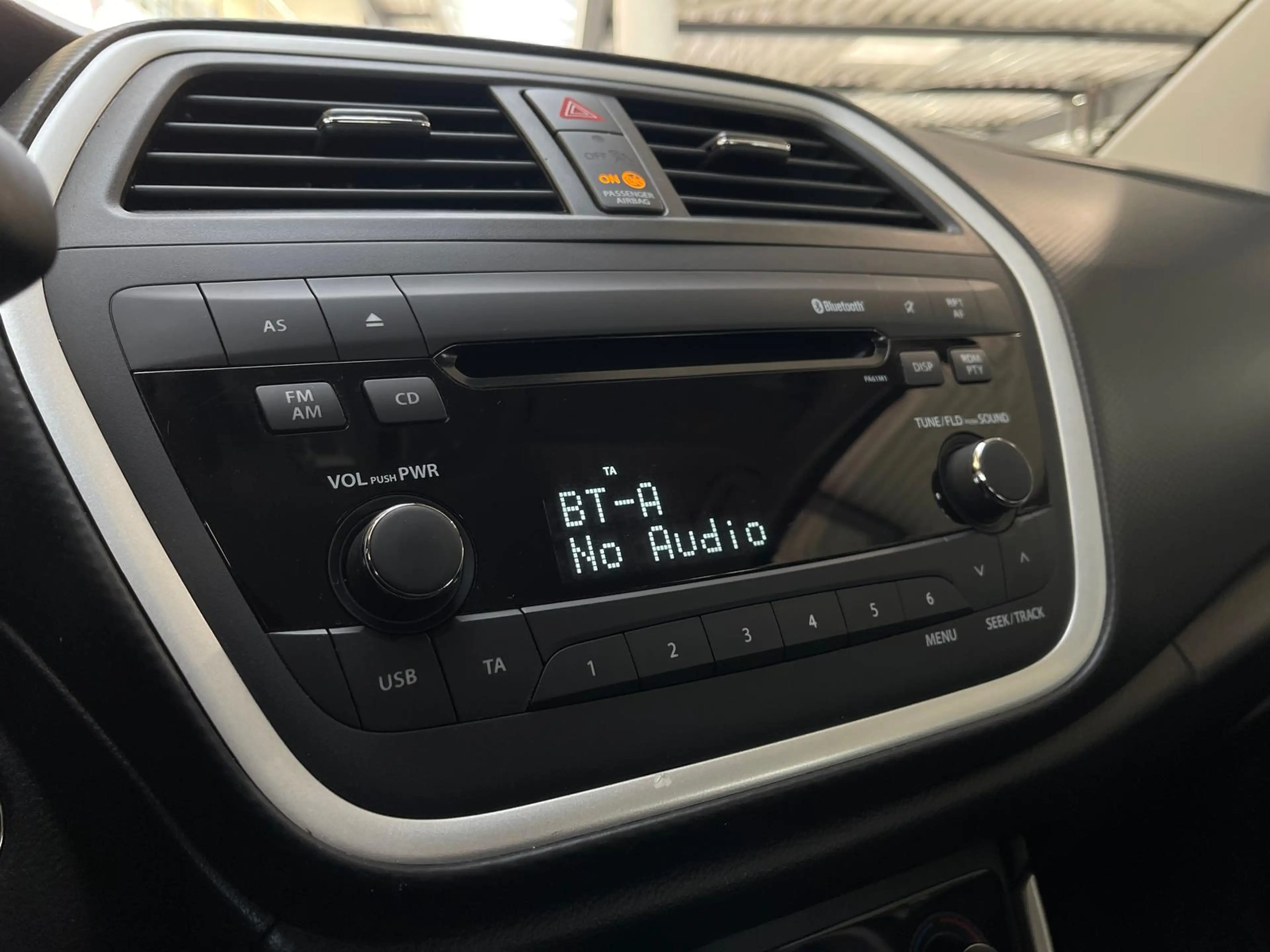 Suzuki SX4 S-Cross Comfort 1.6 16V+Tempomat+Klimaauto.+ — photo 11