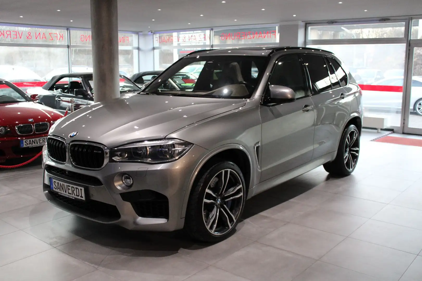 BMW X5 M INDIVIDUAL M-DRIVER`S PACKAGE II.HAND*BRD* Grau - 1