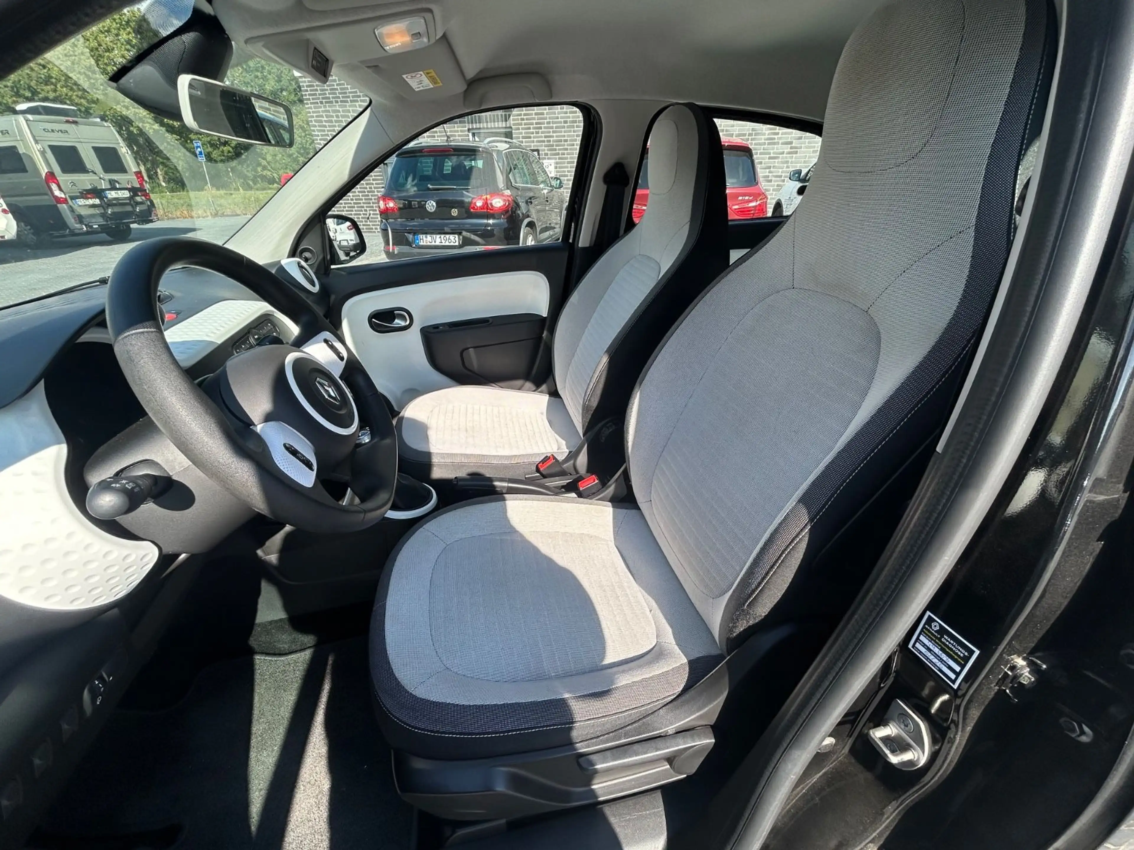 Renault Twingo Limited — photo 7