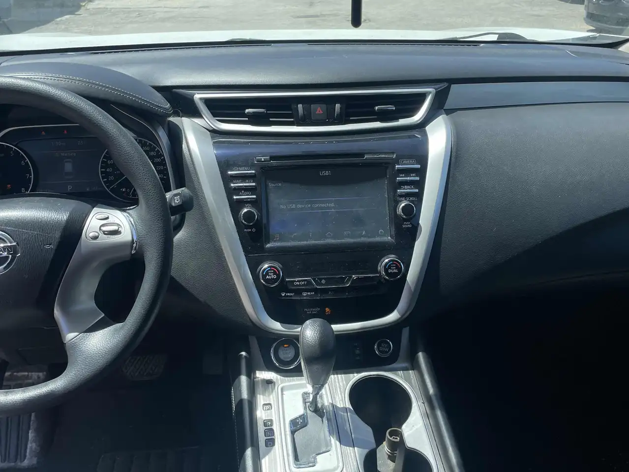 Nissan Murano снимка Nissan Murano