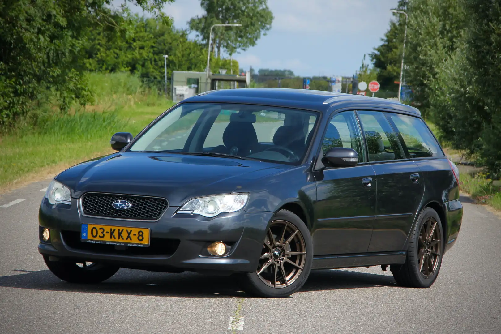 Subaru Legacy Touring Wagen 2.0R Exclusive Edition 2e eig NL NAP Сірий - 1