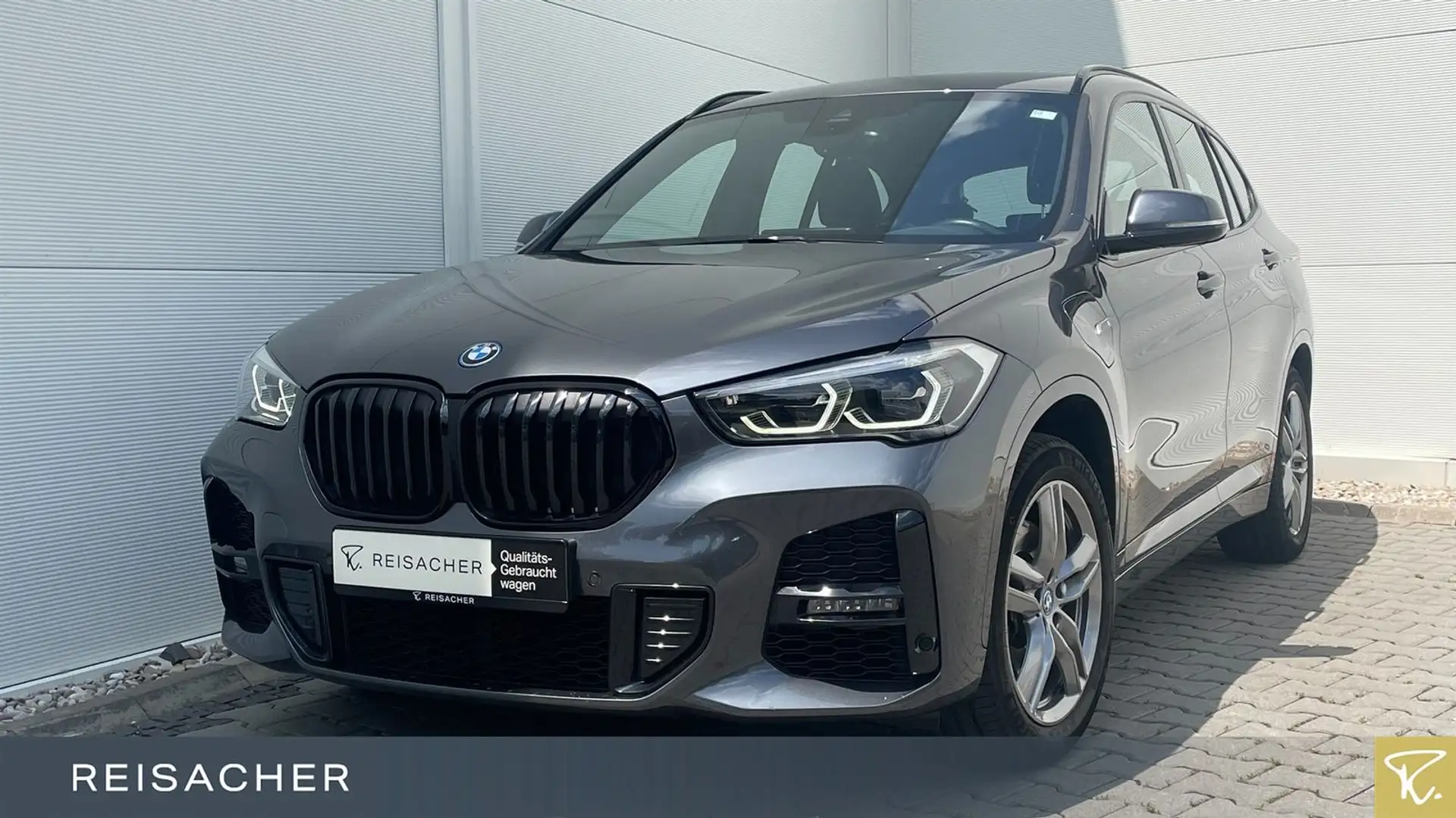 BMW X1 xDrive 25e M Sport,NaviPl.AHK,HuD,adLED,RFK Grau - 1