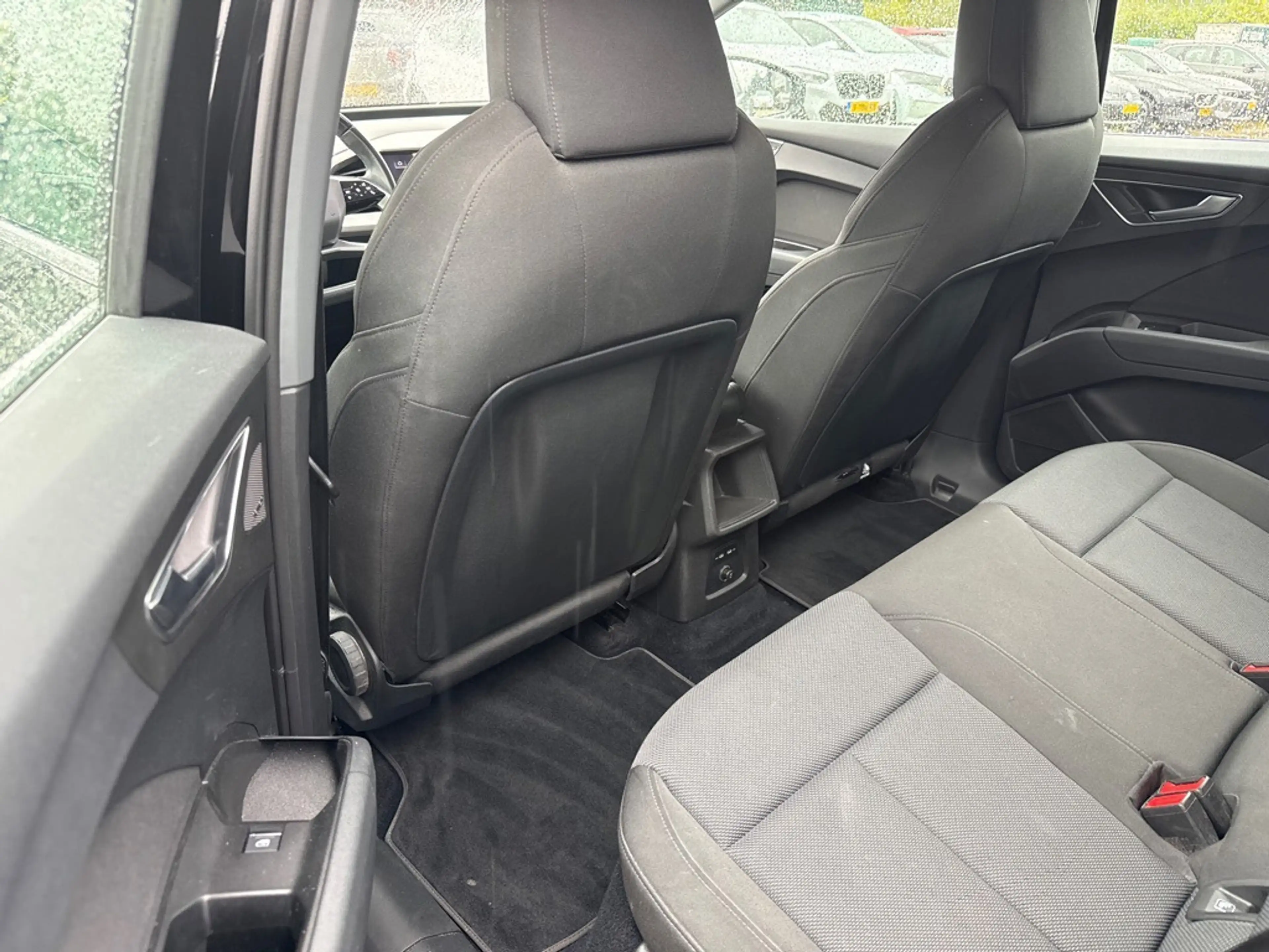 Audi Q4 e-tron 40 Launch edition Advanced 77 kWh | SOH ..% | Sono — photo 15