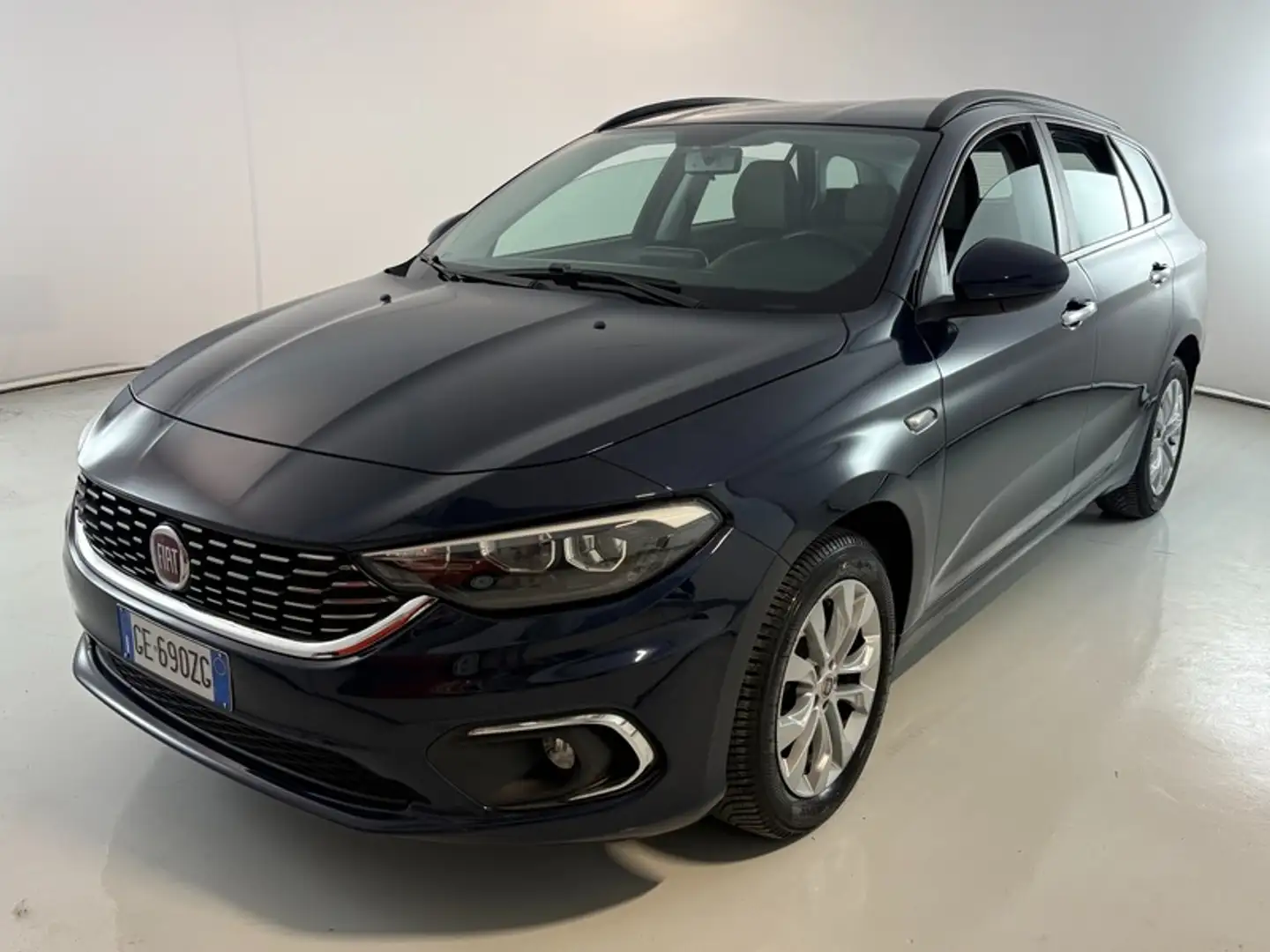 Fiat Tipo Station Wagon 1.6 Multijet Lounge Blau - 1